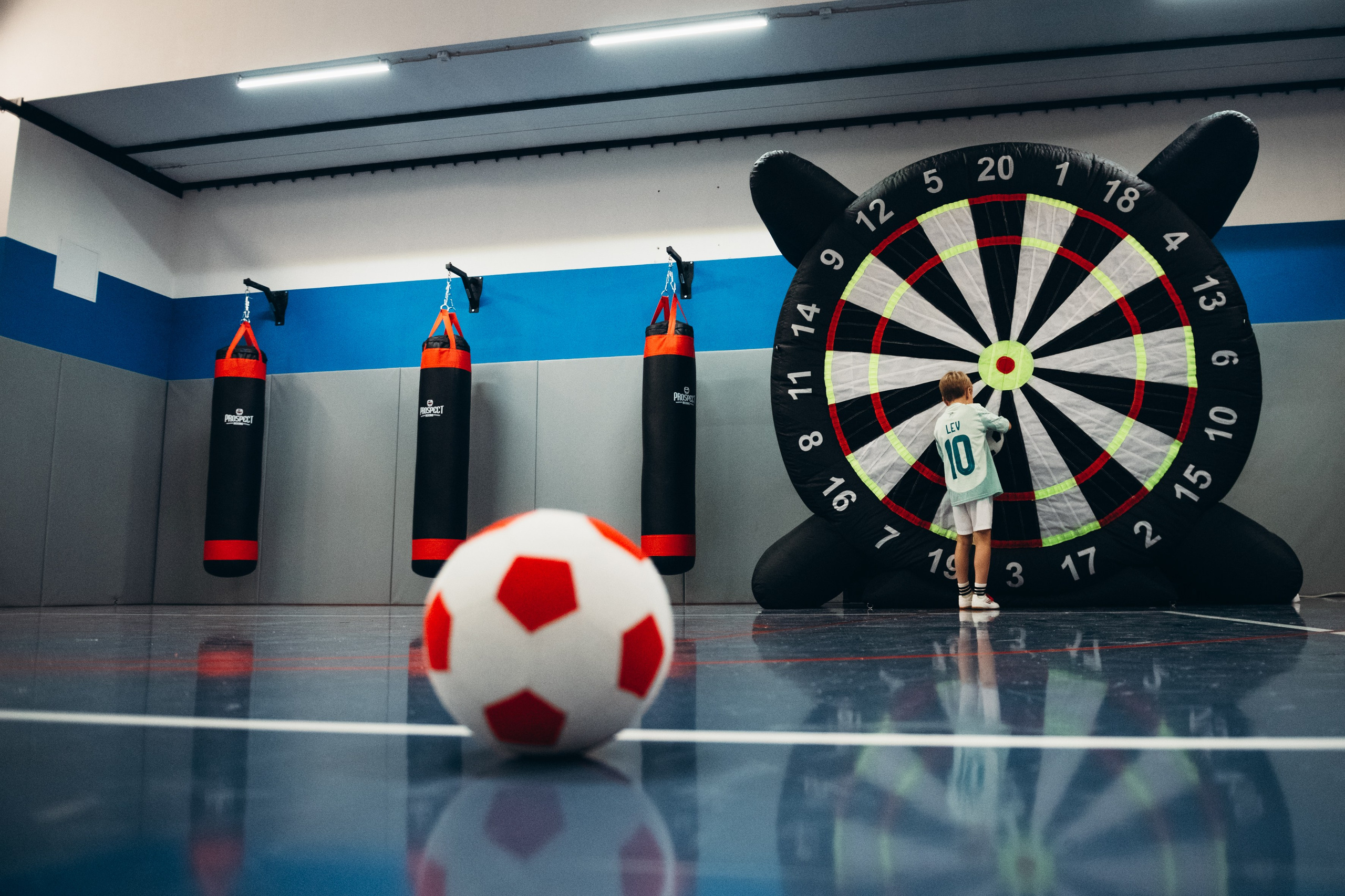 Турнир по футбольному фристайлу, панне и теннисболу