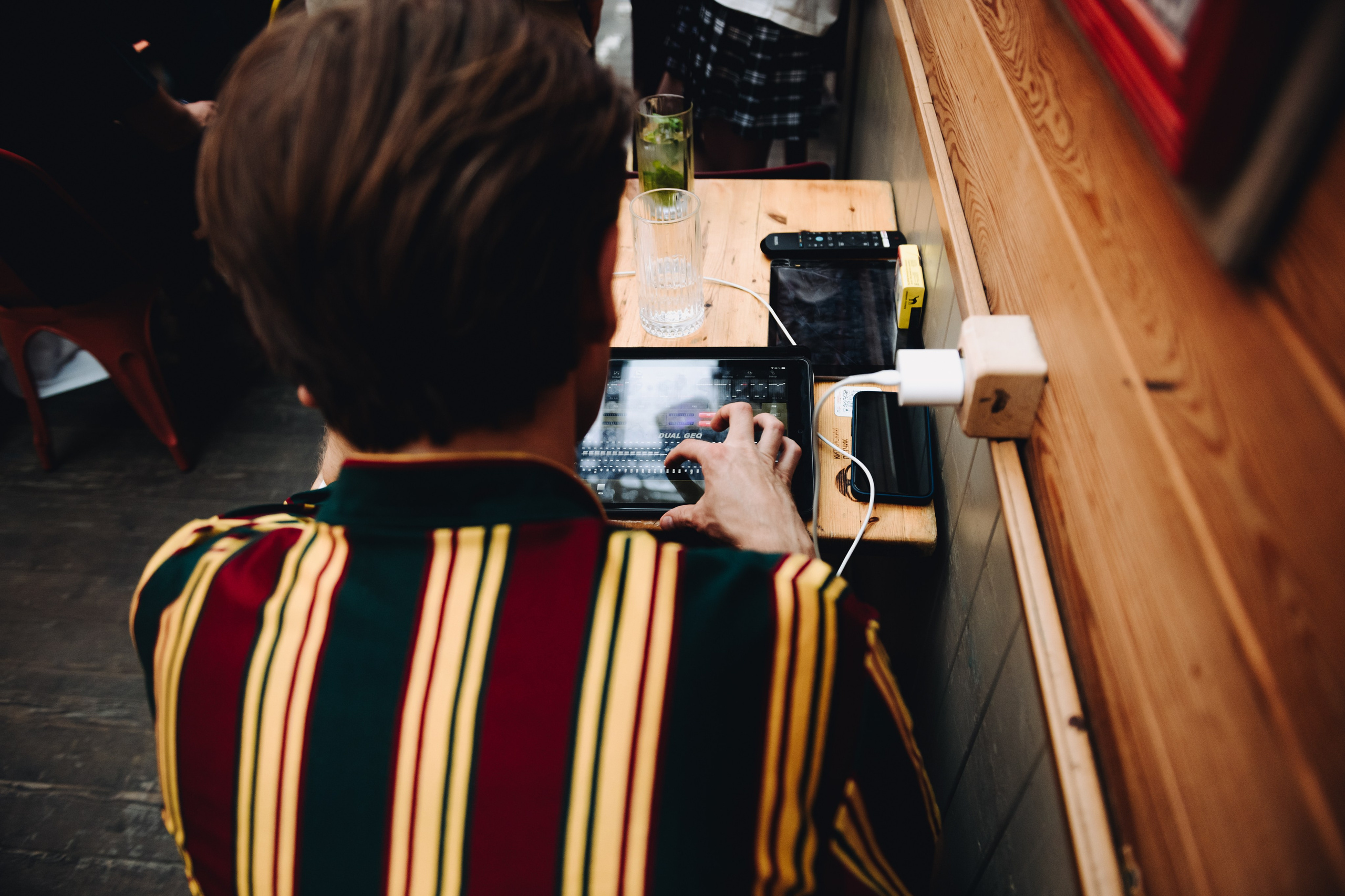 Концерт «Английский лётчик» от вокальной школы «Сигнон»