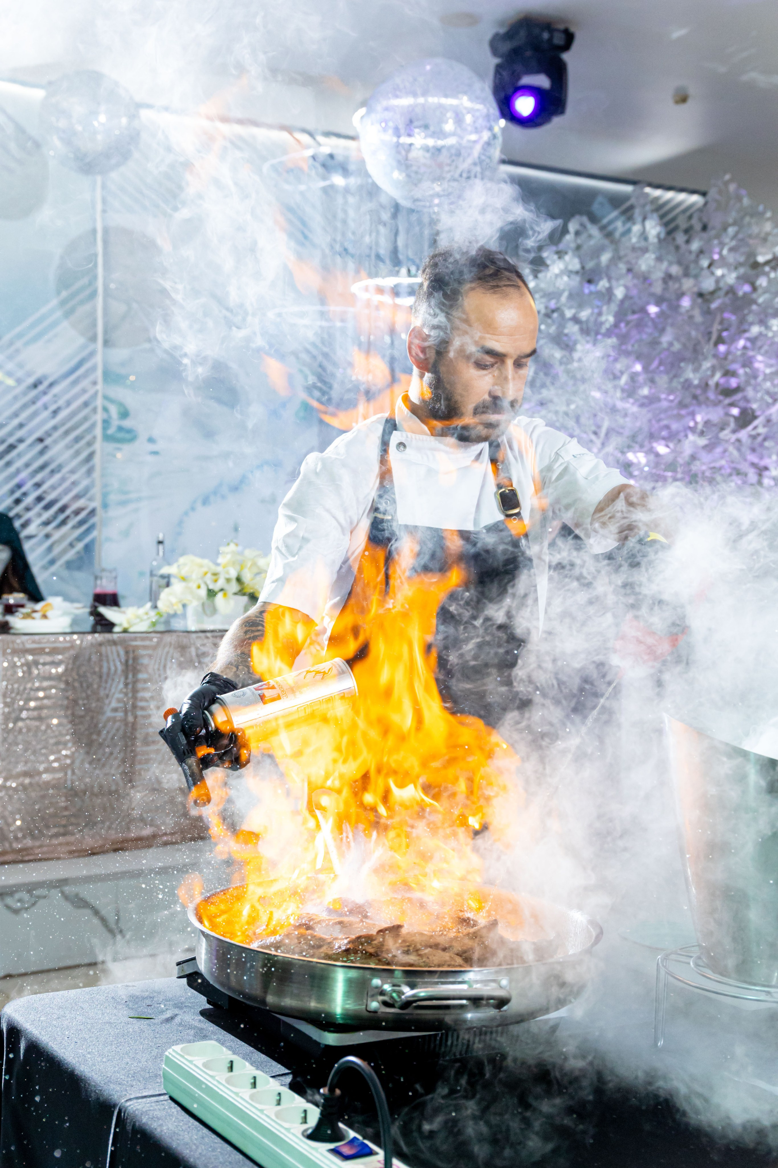 Фотограф на банкет свадьбы, юбилея в Санкт-Петербурге. Фотограф на праздник, корпоратив, День Рождения и Юбилей в г. Санкт-Петербурге Алексей Анкушев