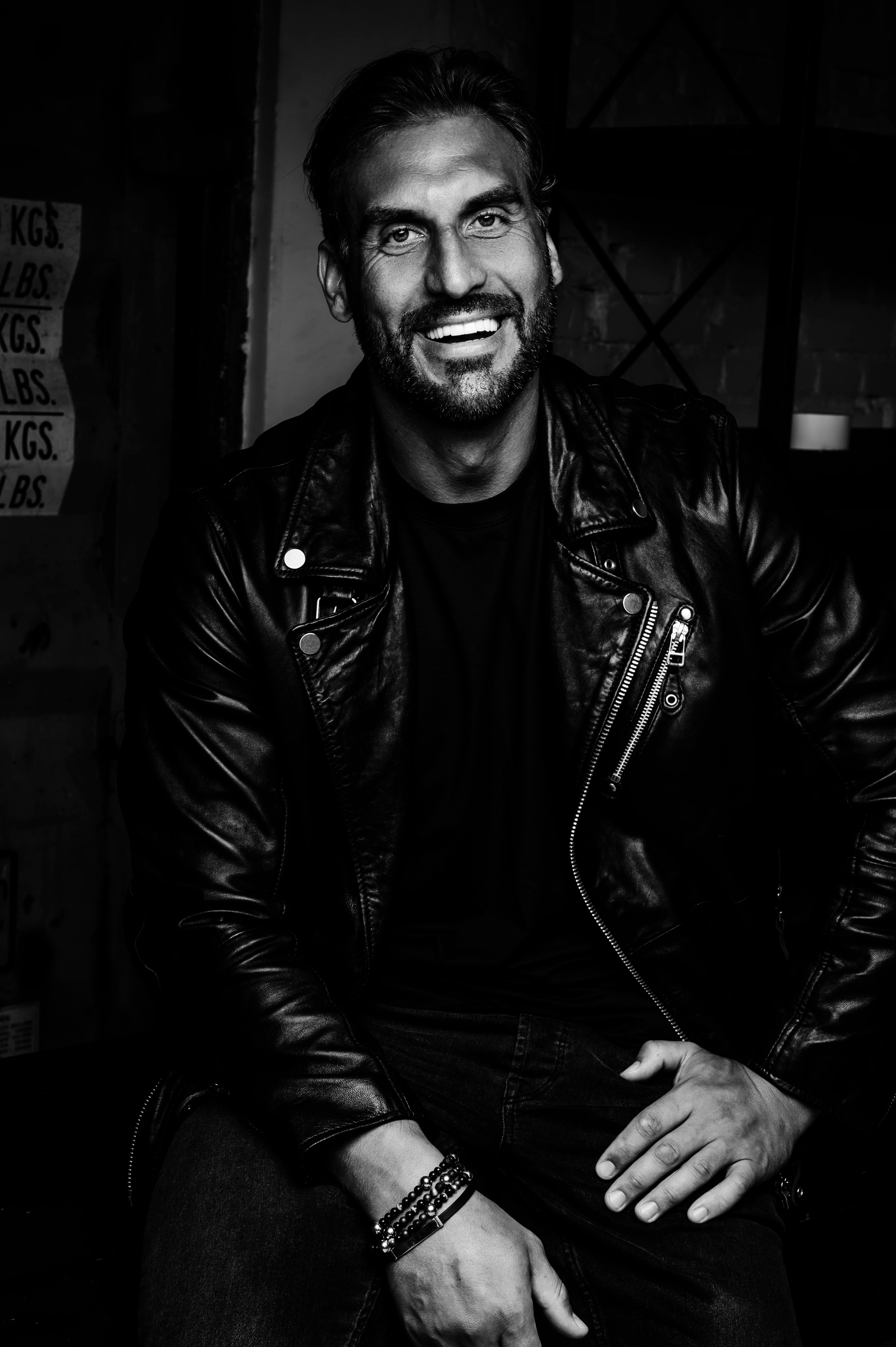 Ната. Профессиональный фотограф беременности в СПБ. Стильные фотосессии беременности в стиле минимализм и классическая фотография