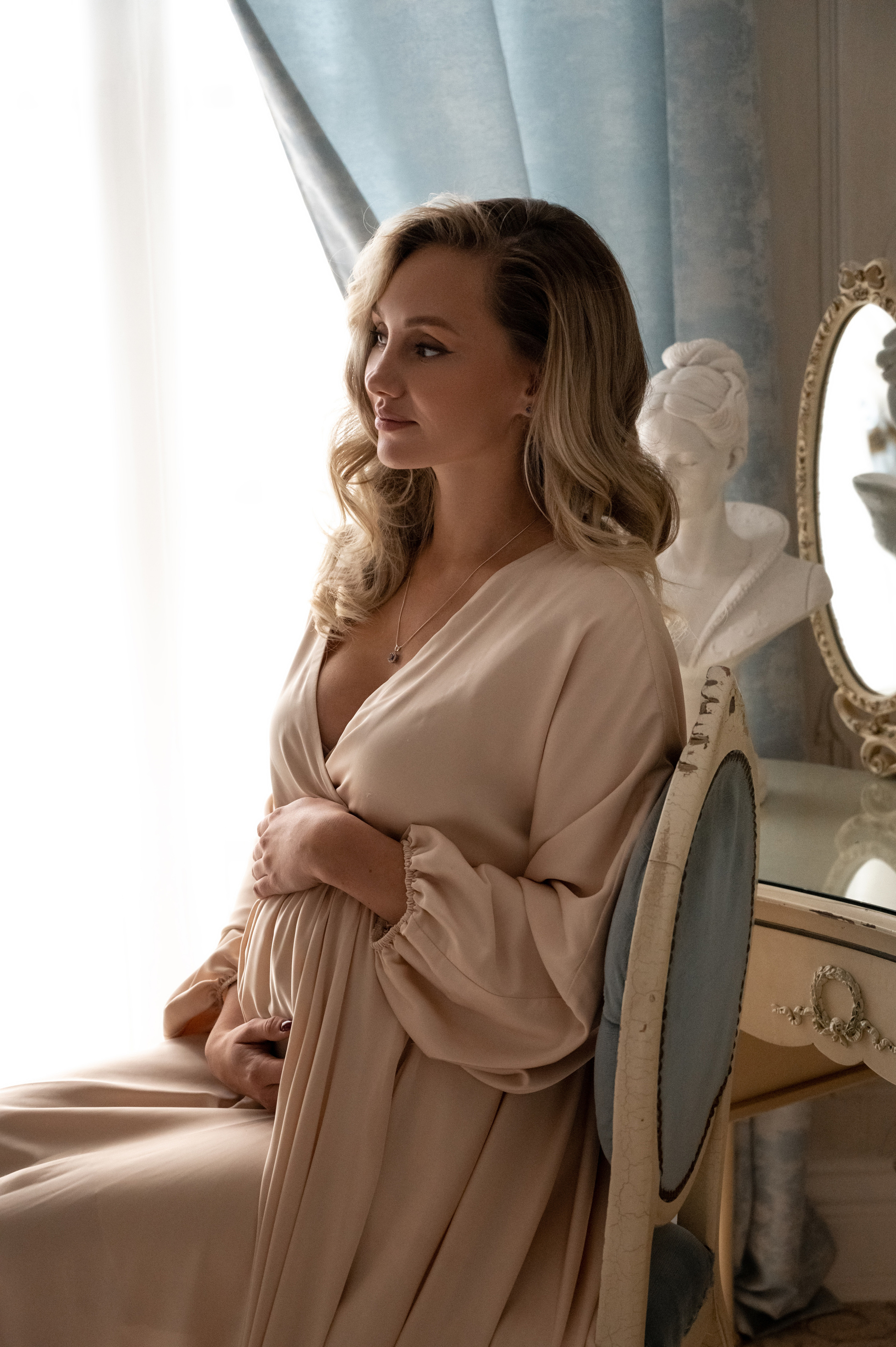Анастасия. Профессиональный фотограф беременности в СПБ. Стильные фотосессии беременности в стиле минимализм и классическая фотография