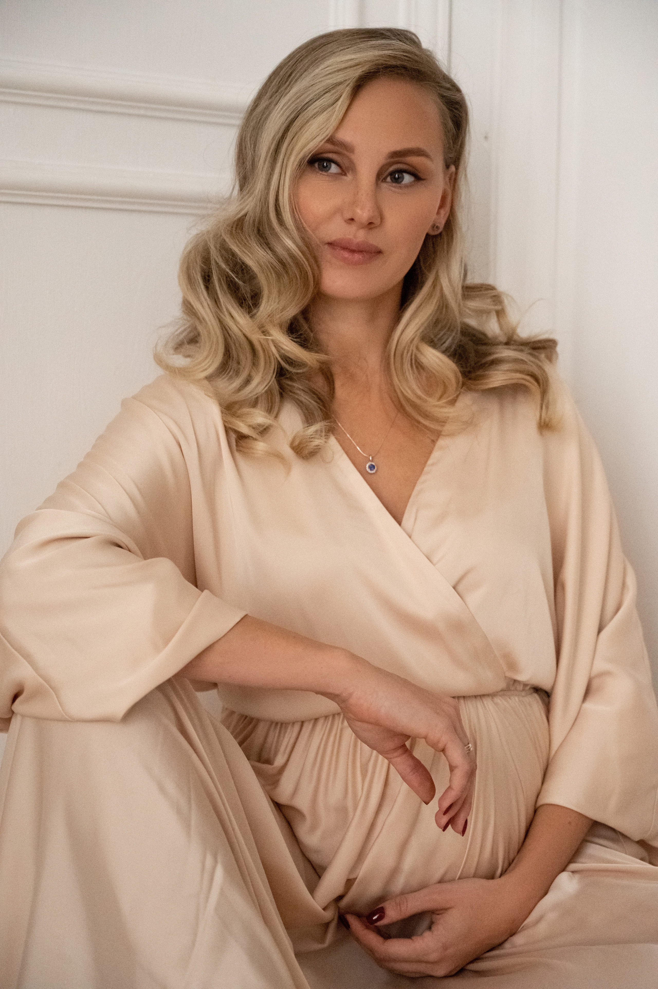 Анастасия. Профессиональный фотограф беременности в СПБ. Стильные фотосессии беременности в стиле минимализм и классическая фотография