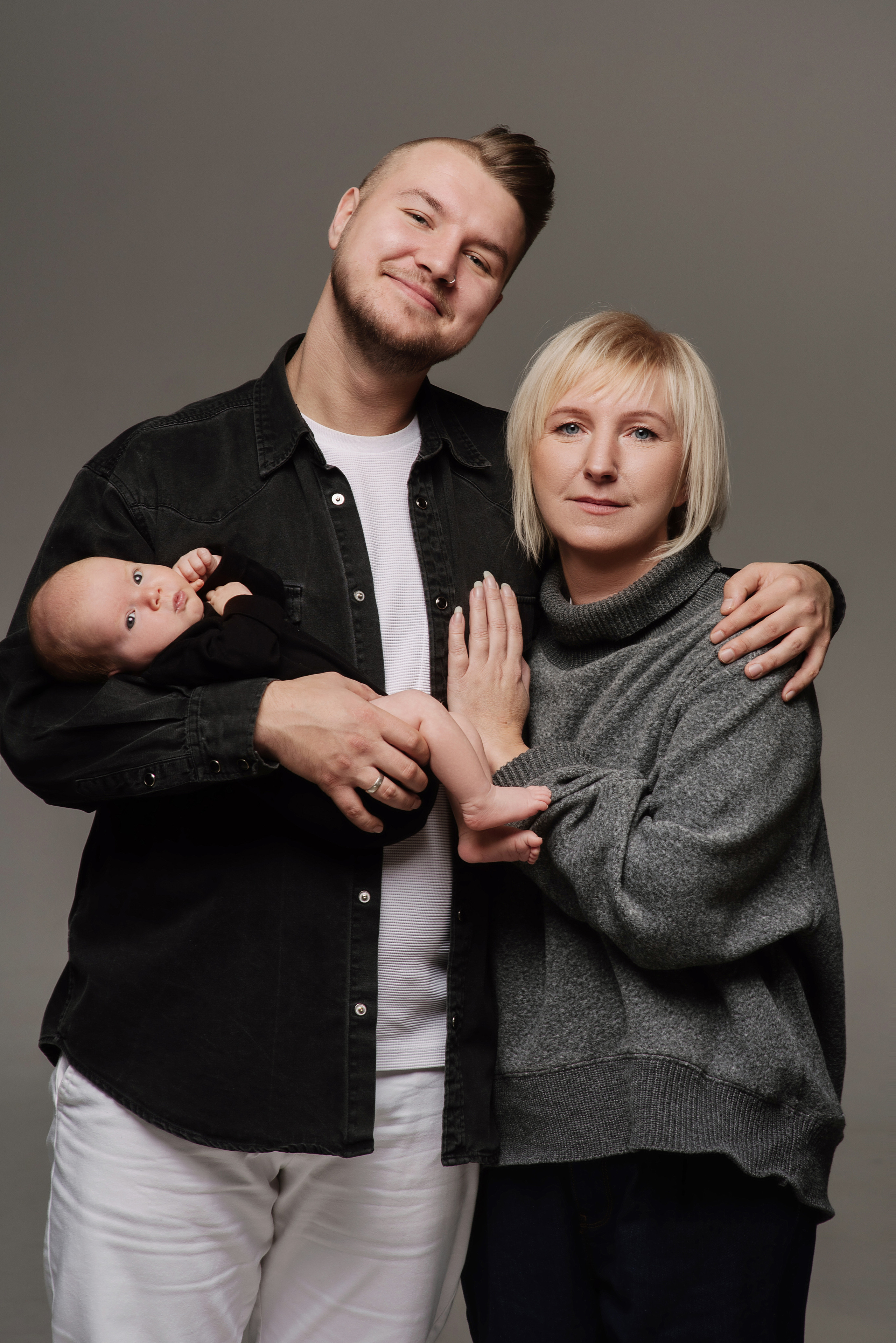 Оля. Профессиональный фотограф беременности в СПБ. Стильные фотосессии беременности в стиле минимализм и классическая фотография