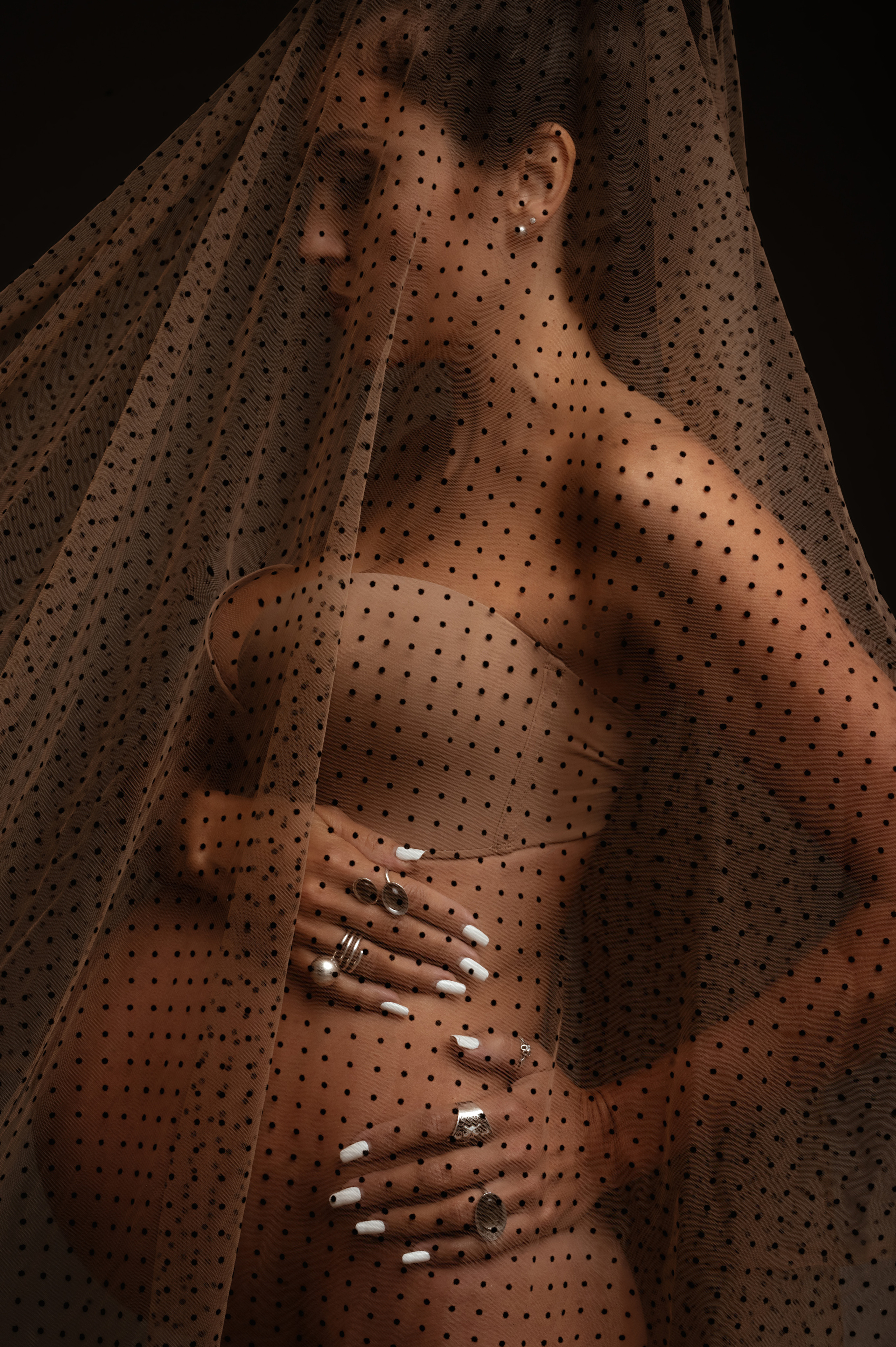 Юлия. Профессиональный фотограф беременности в СПБ. Стильные фотосессии беременности в стиле минимализм и классическая фотография