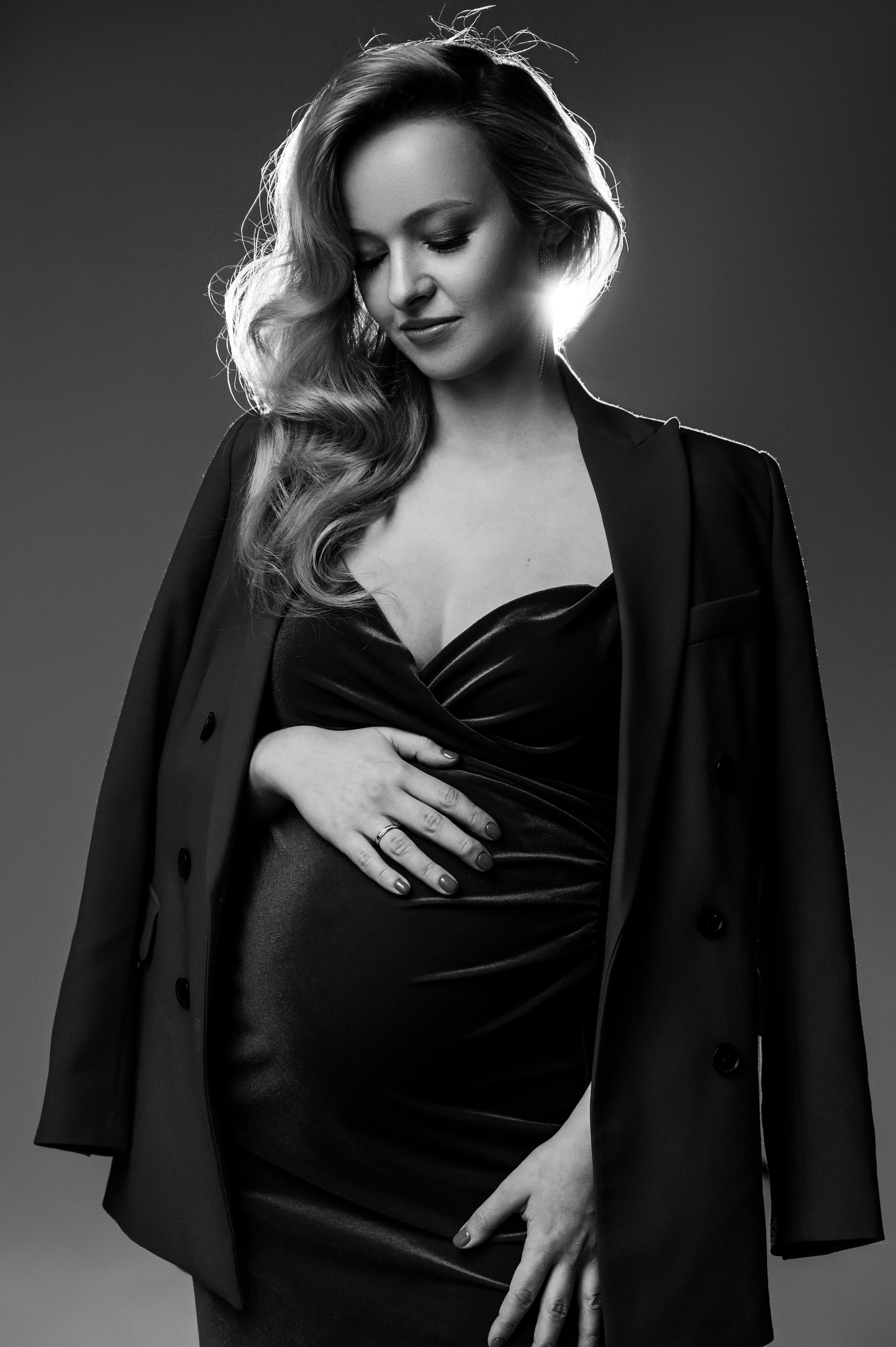 Анна. Профессиональный фотограф беременности в СПБ. Стильные фотосессии беременности в стиле минимализм и классическая фотография