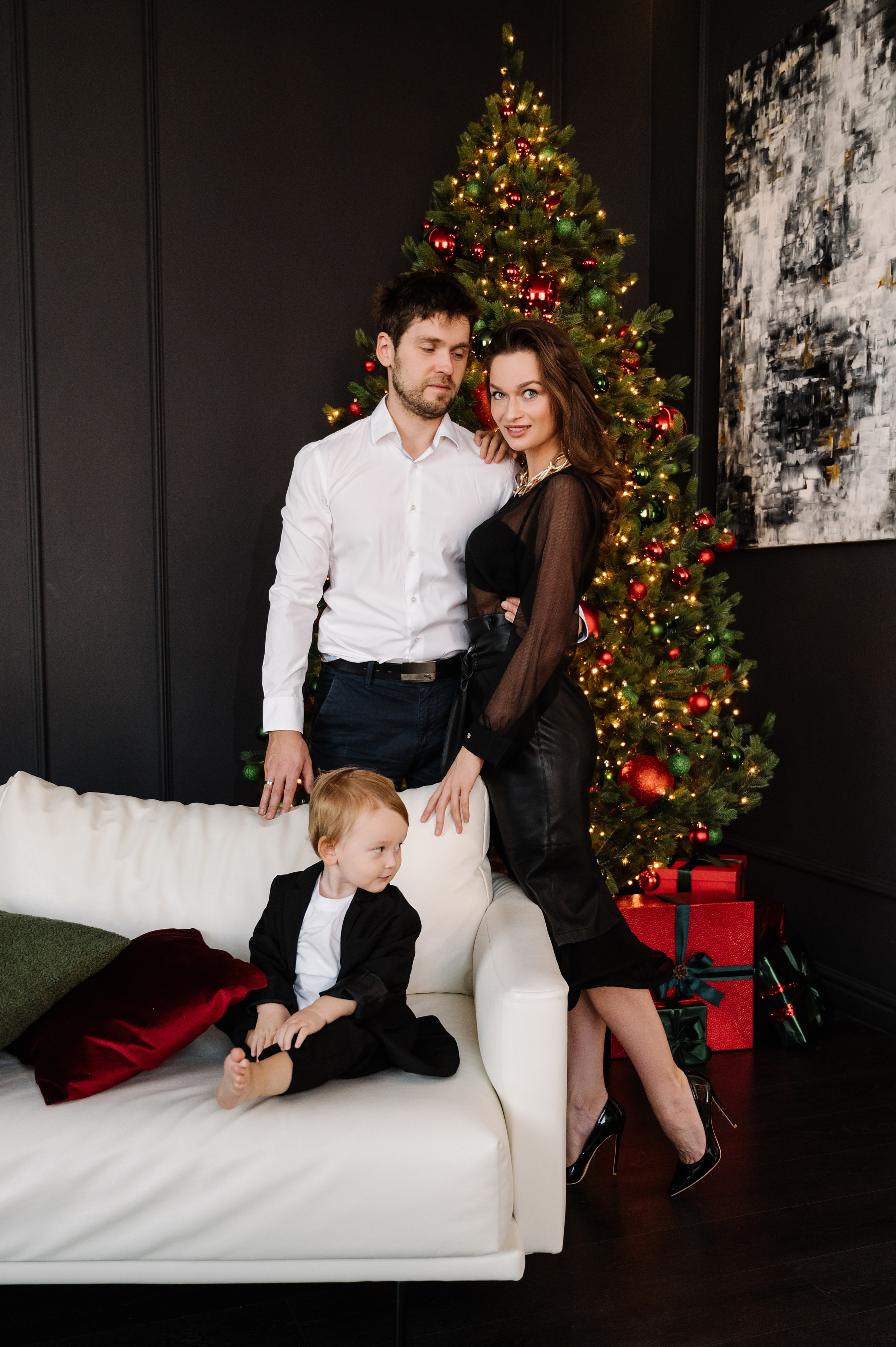 Ксения. Профессиональный фотограф беременности в СПБ. Стильные фотосессии беременности в стиле минимализм и классическая фотография