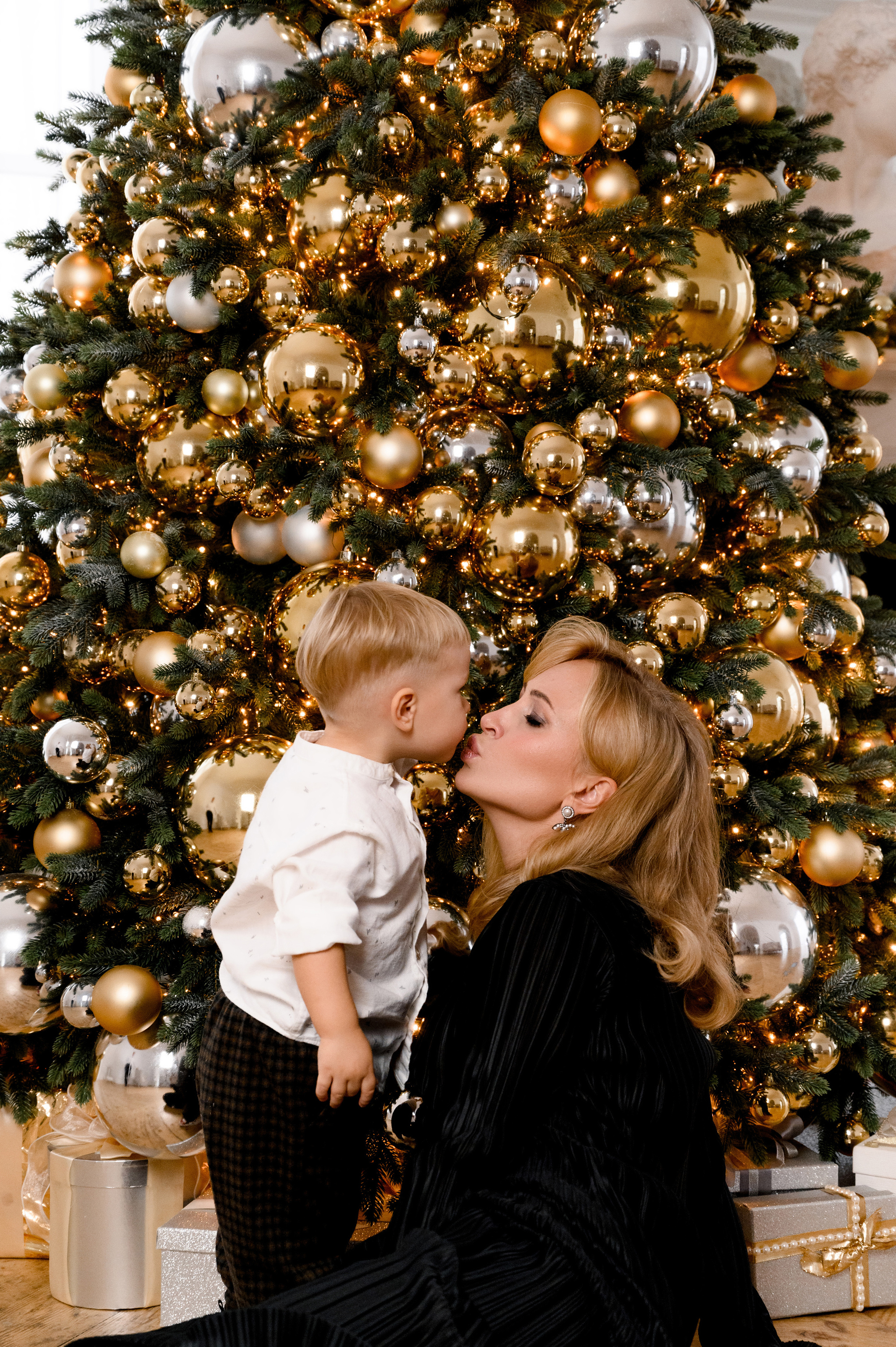 Елена. Профессиональный фотограф беременности в СПБ. Стильные фотосессии беременности в стиле минимализм и классическая фотография