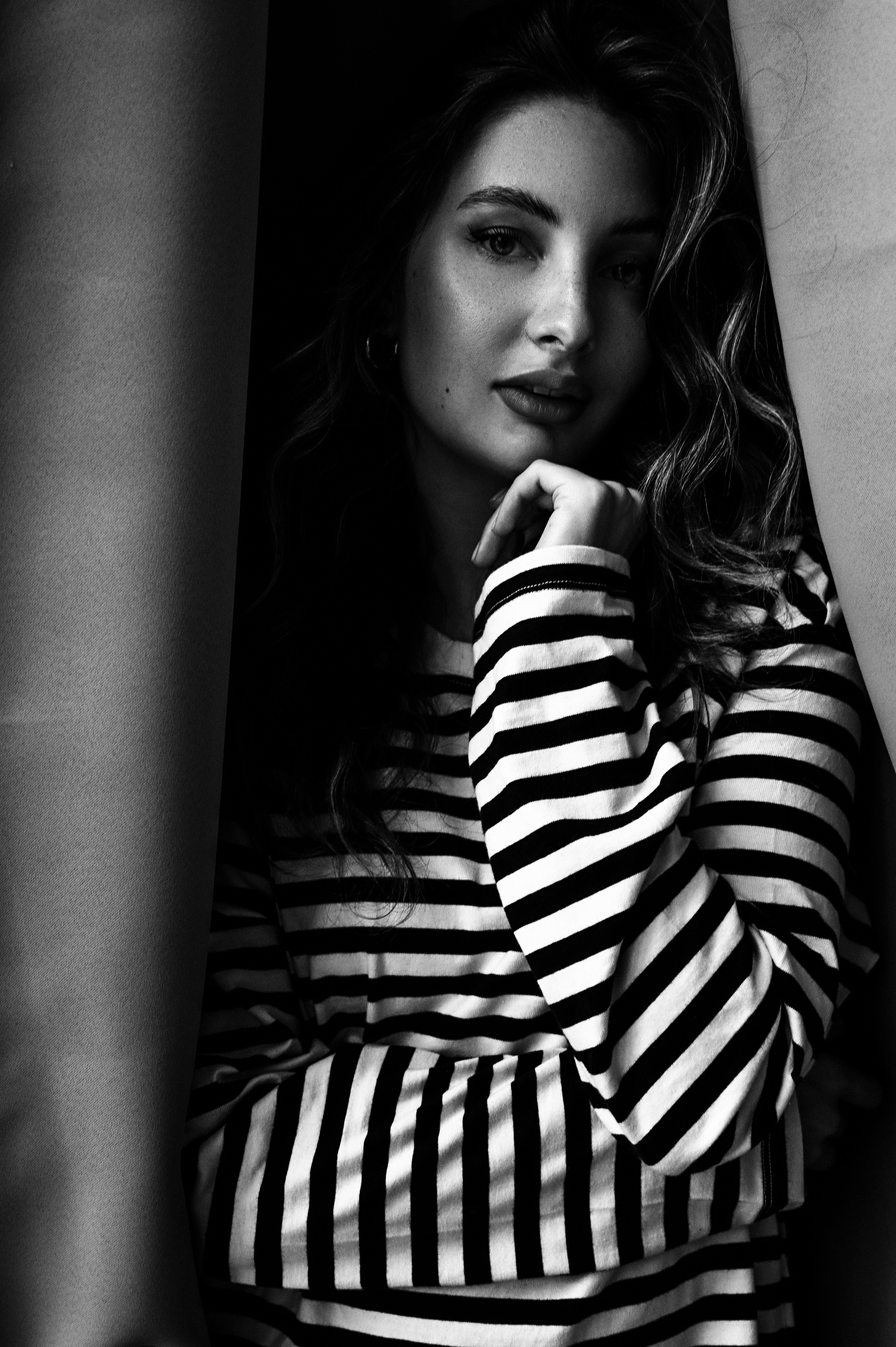 Алена. Профессиональный фотограф беременности в СПБ. Стильные фотосессии беременности в стиле минимализм и классическая фотография