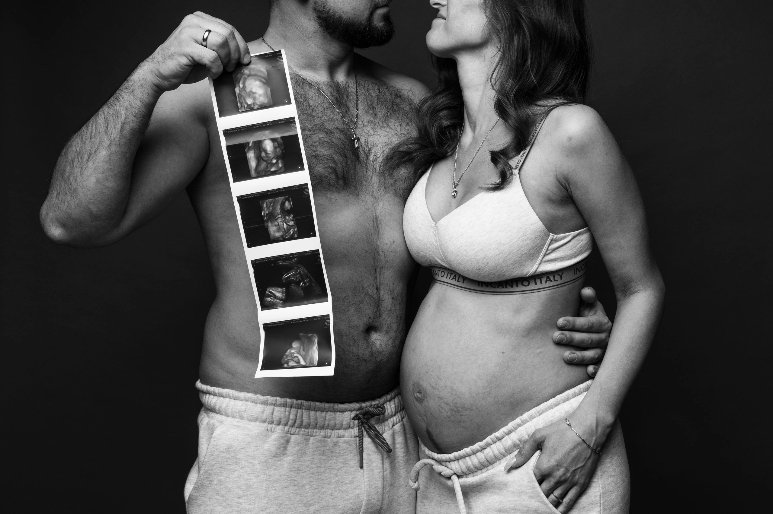 Отзывы о работе фотографа Ивановой Маргариты. Профессиональный фотограф беременности в СПБ. Стильные фотосессии беременности в стиле минимализм и классическая фотография