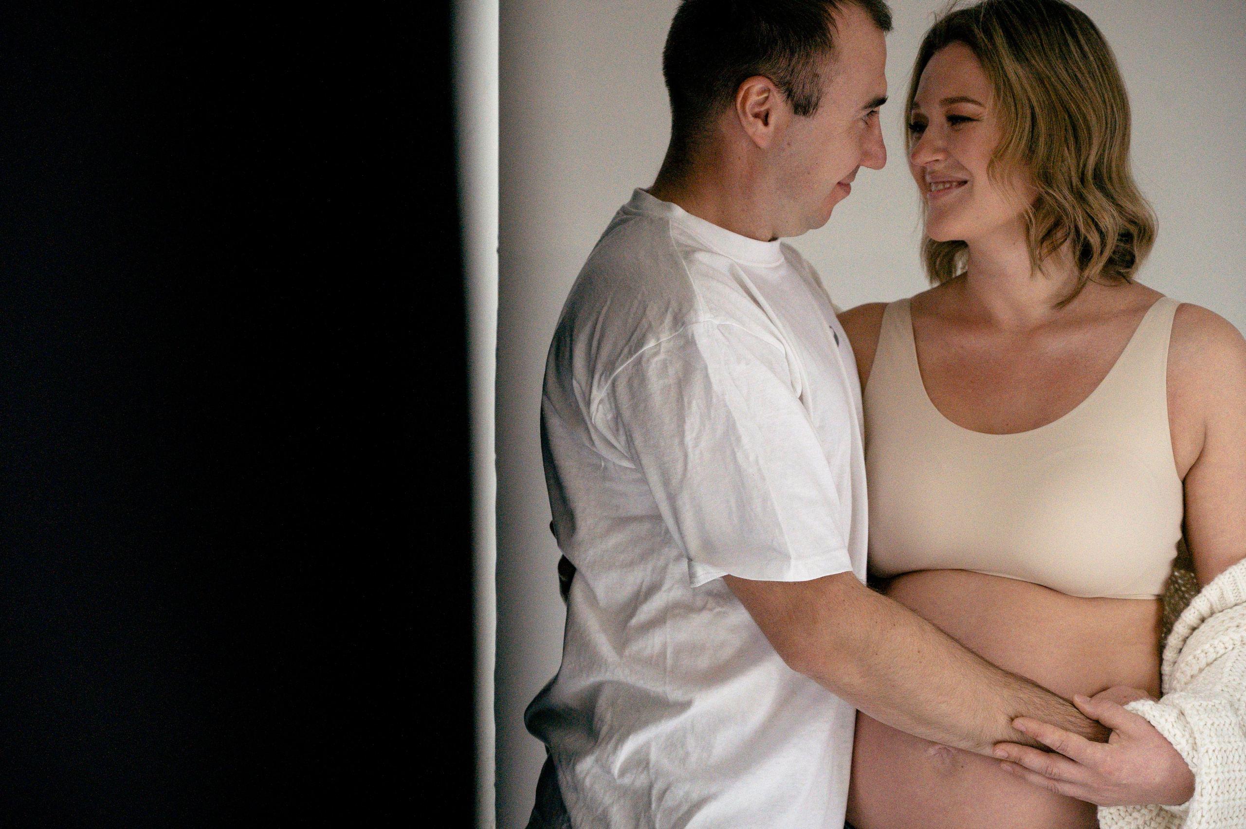 Отзывы о работе фотографа Ивановой Маргариты. Профессиональный фотограф беременности в СПБ. Стильные фотосессии беременности в стиле минимализм и классическая фотография