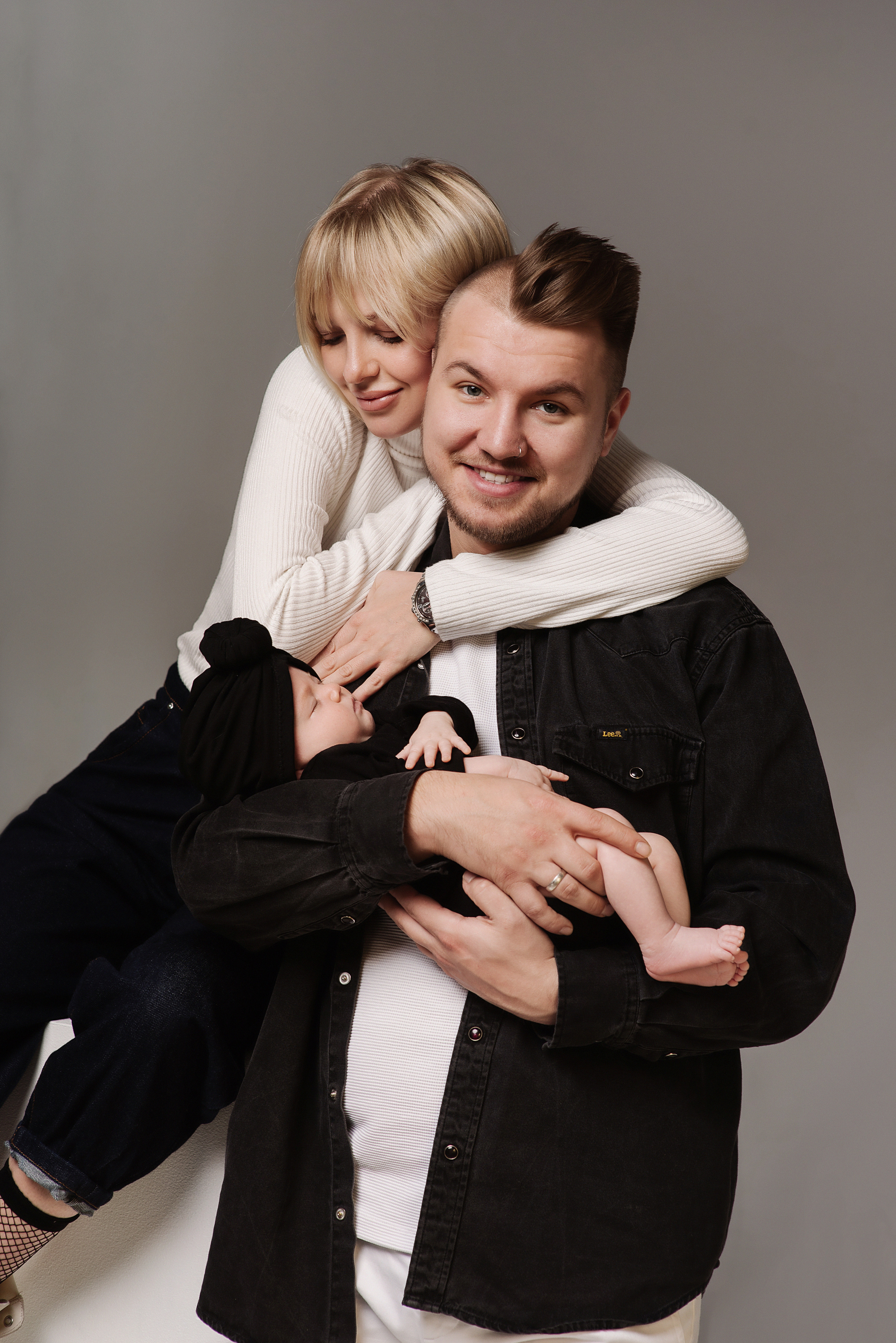 Оля. Профессиональный фотограф беременности в СПБ. Стильные фотосессии беременности в стиле минимализм и классическая фотография