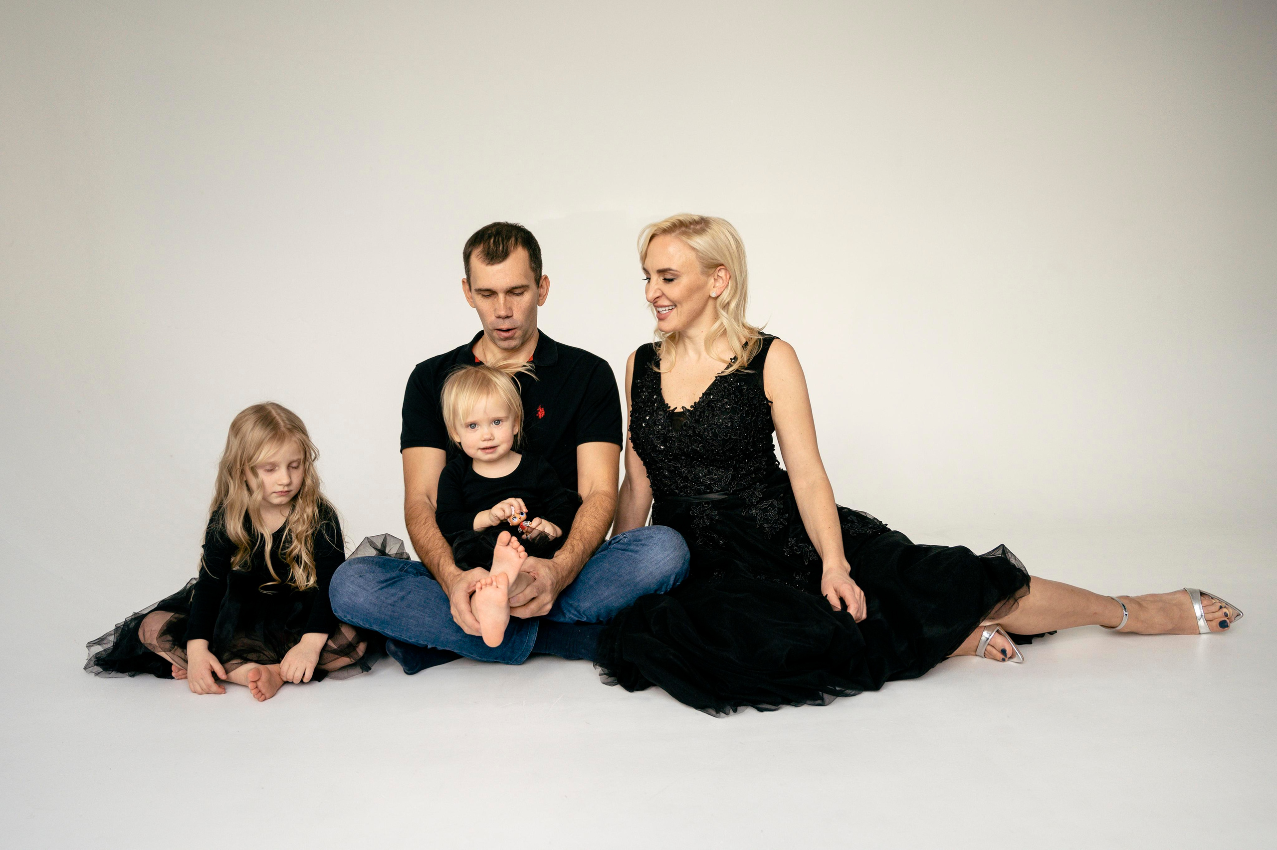 Отзывы о работе фотографа Ивановой Маргариты. Профессиональный фотограф беременности в СПБ. Стильные фотосессии беременности в стиле минимализм и классическая фотография