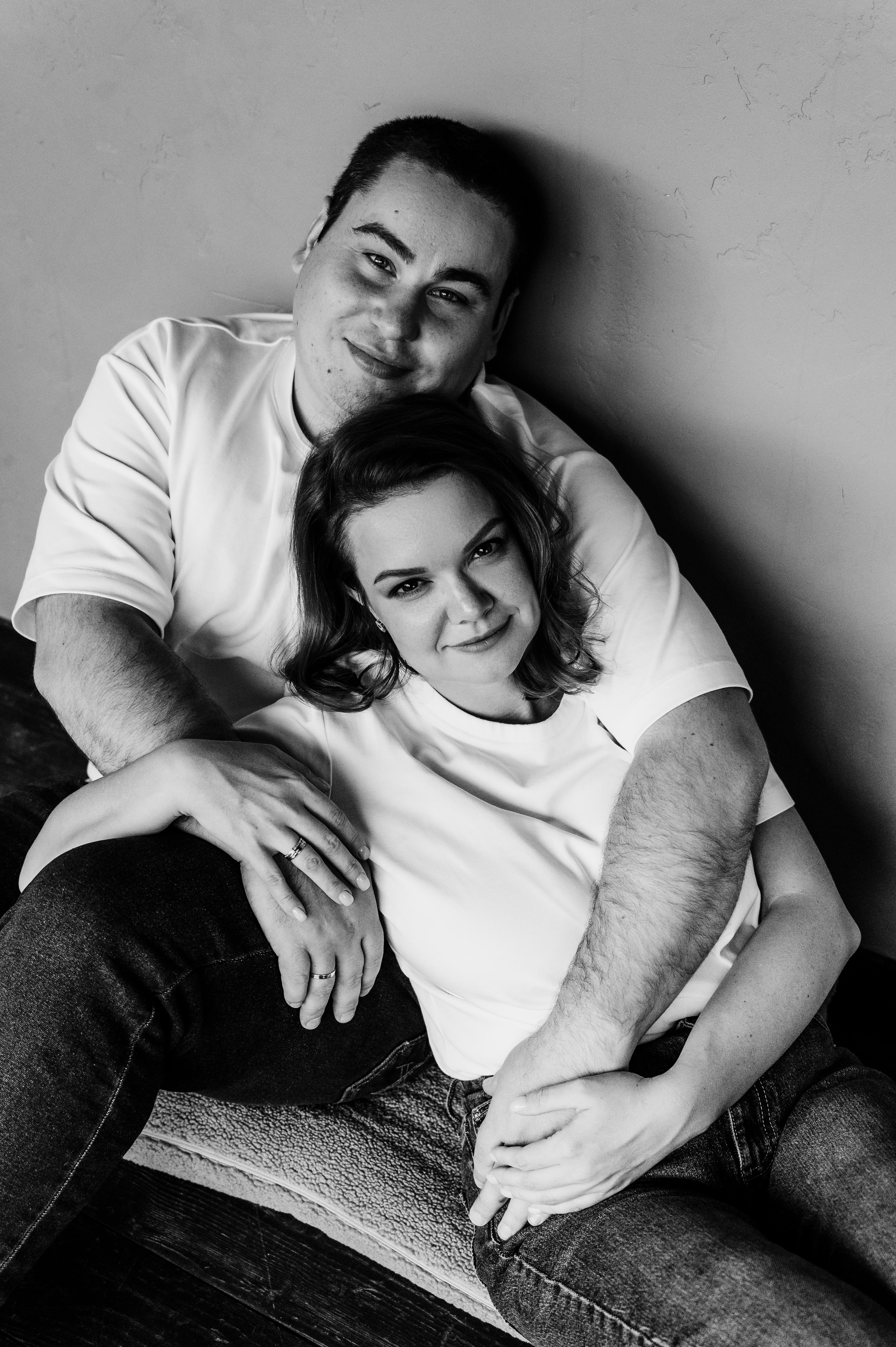 Юлия. Профессиональный фотограф беременности в СПБ. Стильные фотосессии беременности в стиле минимализм и классическая фотография