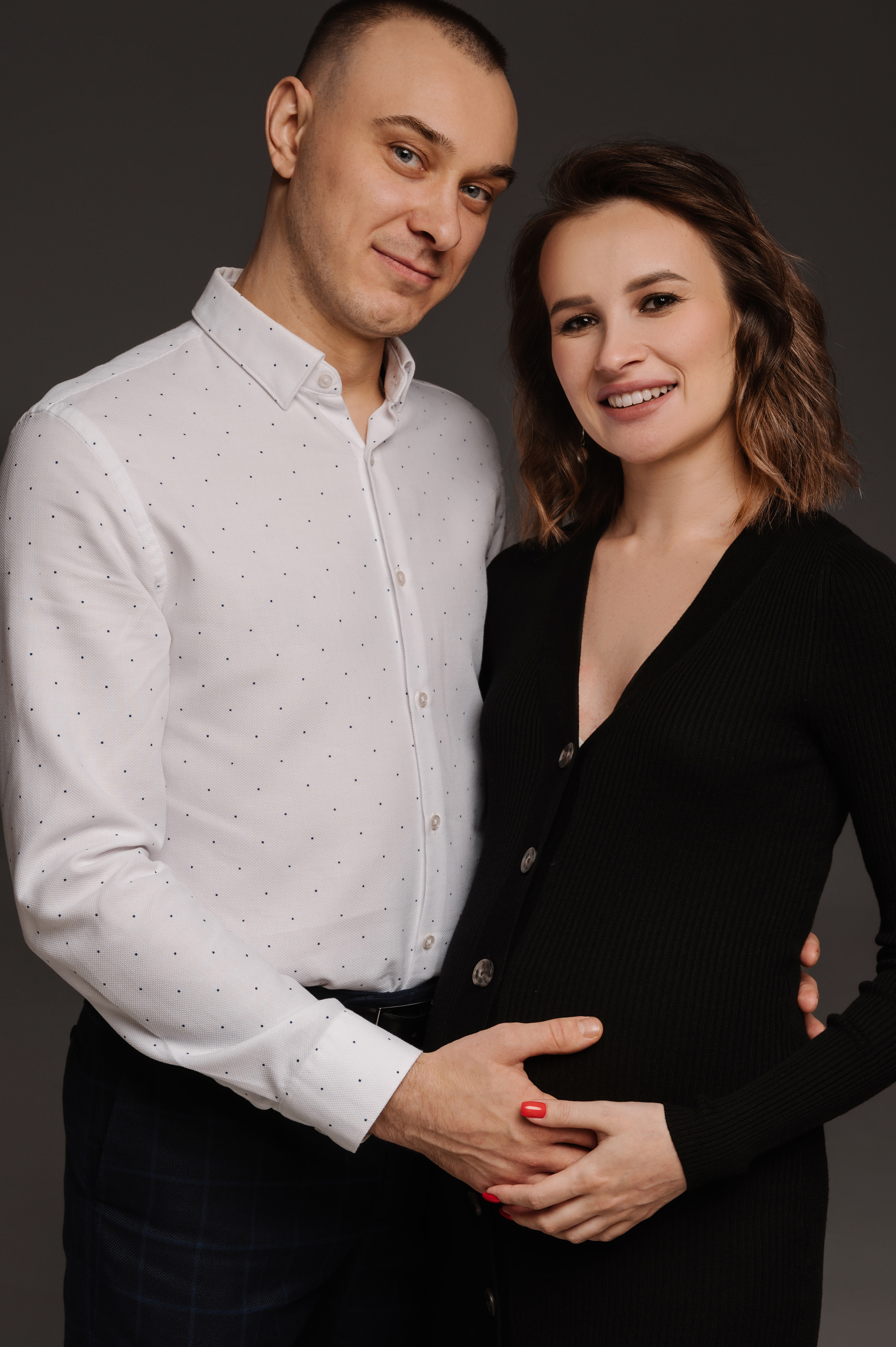 Соня. Профессиональный фотограф беременности в СПБ. Стильные фотосессии беременности в стиле минимализм и классическая фотография