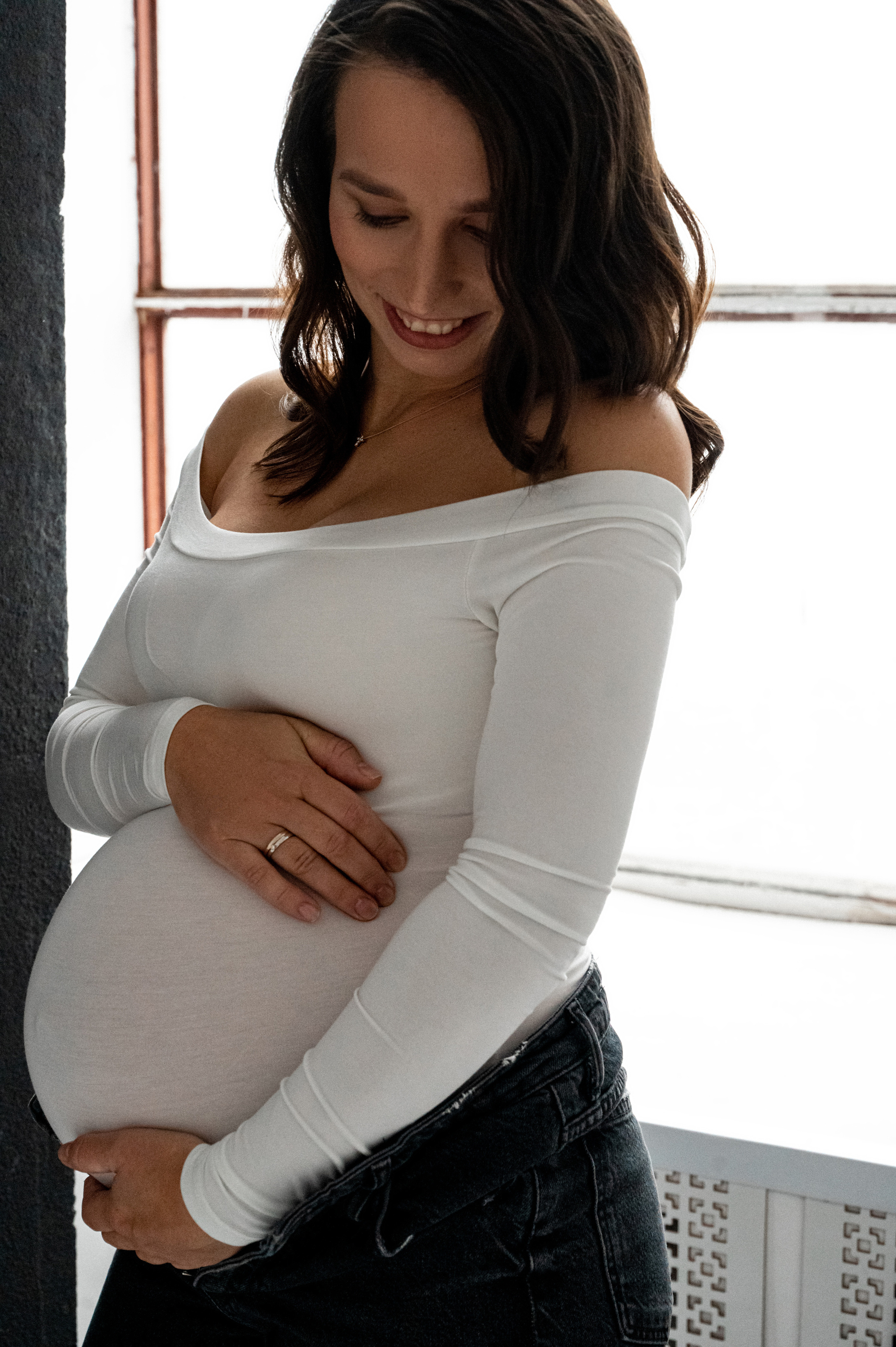 Полина. Профессиональный фотограф беременности в СПБ. Стильные фотосессии беременности в стиле минимализм и классическая фотография