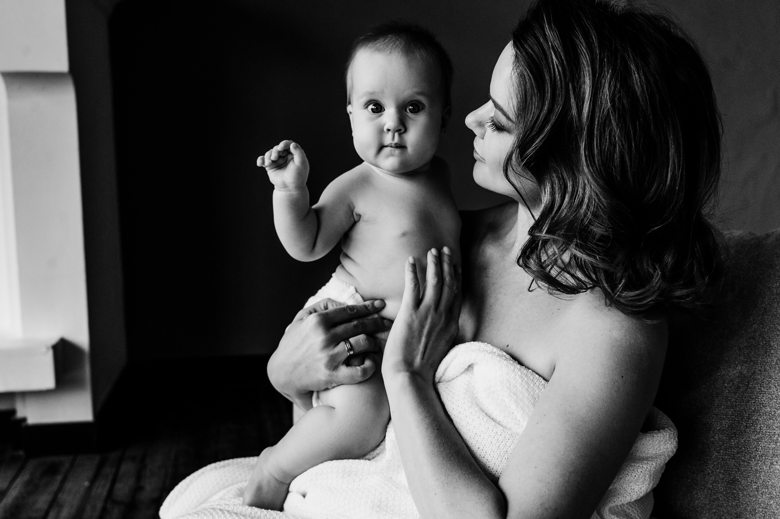 Юлия. Профессиональный фотограф беременности в СПБ. Стильные фотосессии беременности в стиле минимализм и классическая фотография