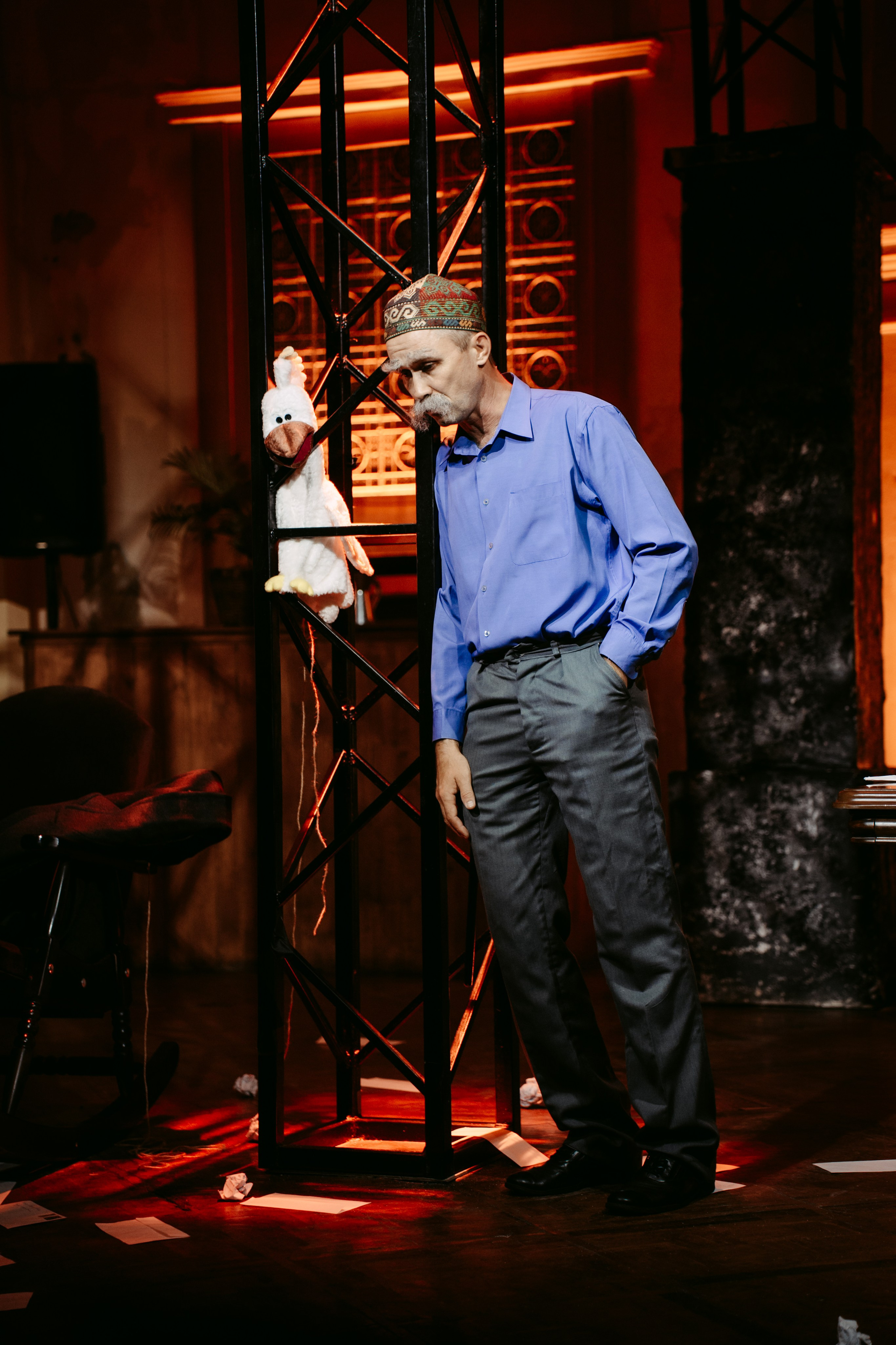 Горький оптимизм. Главная