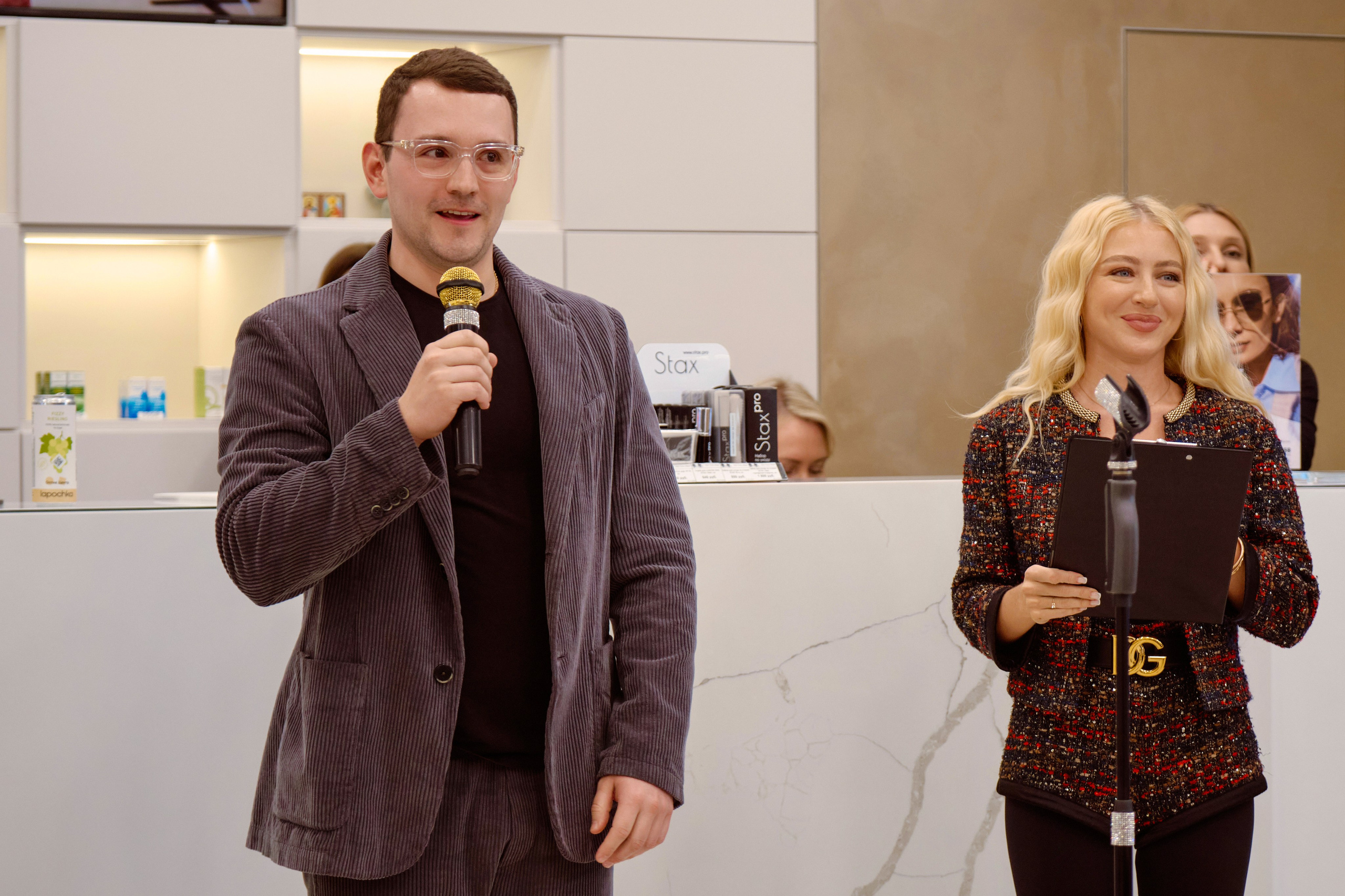 ОПТИК ЦЕНТ. Свадебный фотограф в Екатеринбурге Соседков Евгений