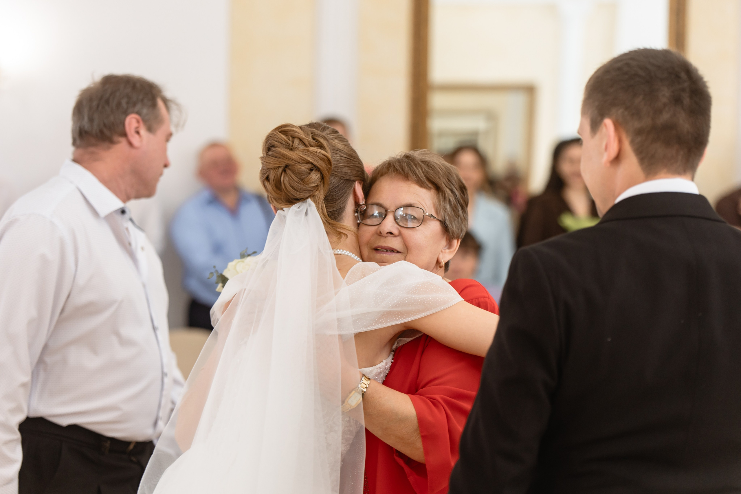 Анонс свадебных фотографий Вики и Александра. Фотограф Михаил Александров