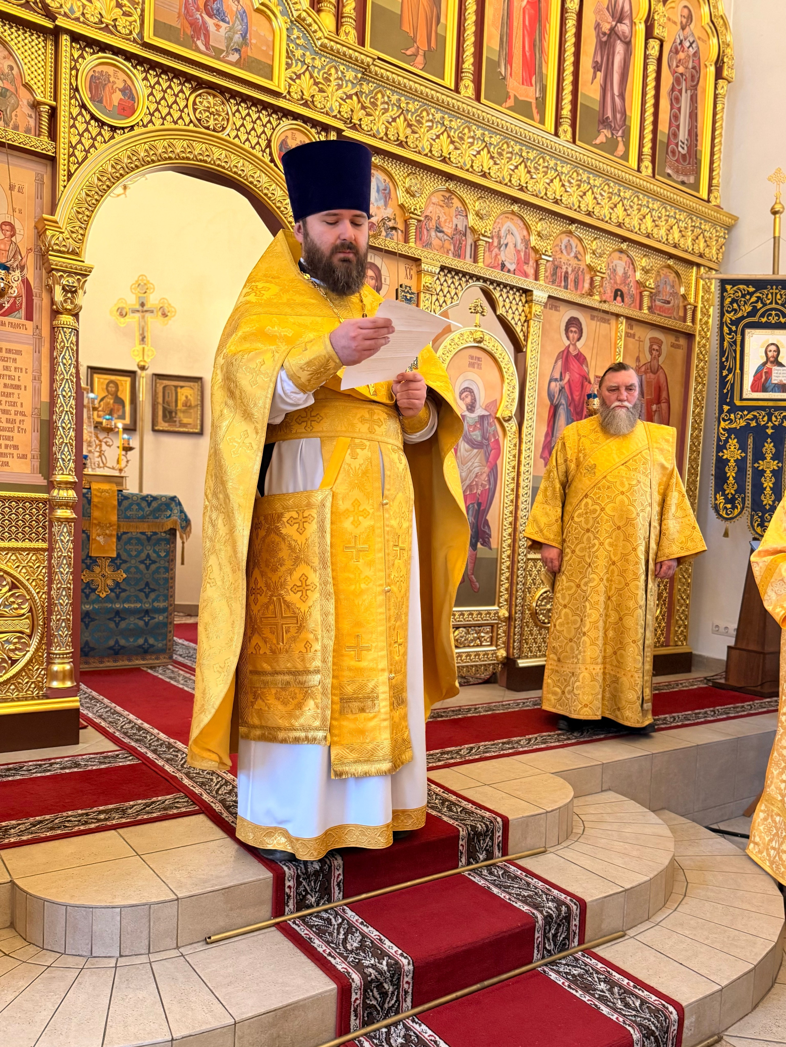 Божественная литургия в храме Нечаянной Радости. Саратовское Юго-Западное благочиние