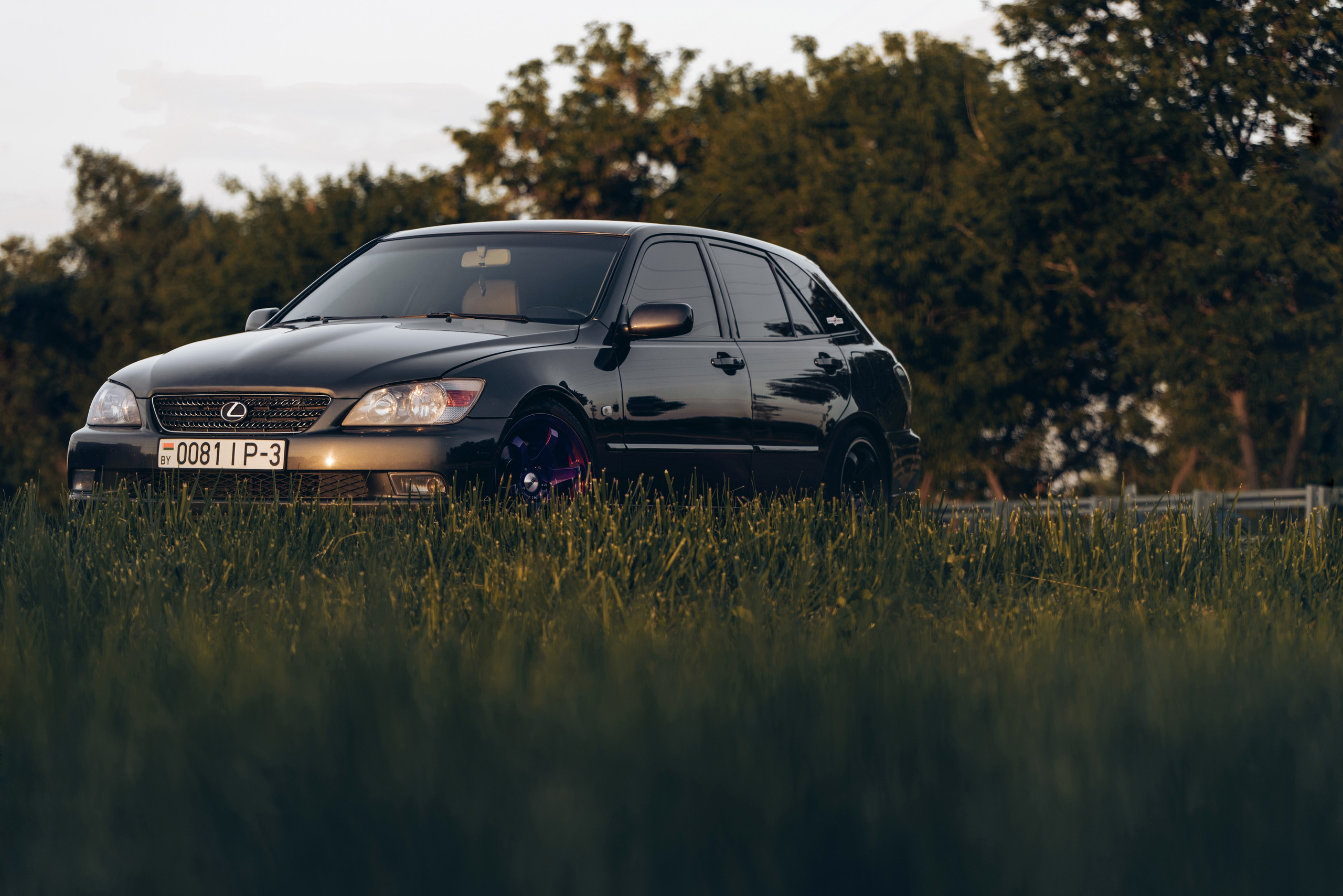 Lexus is200 theowain. DeLorein