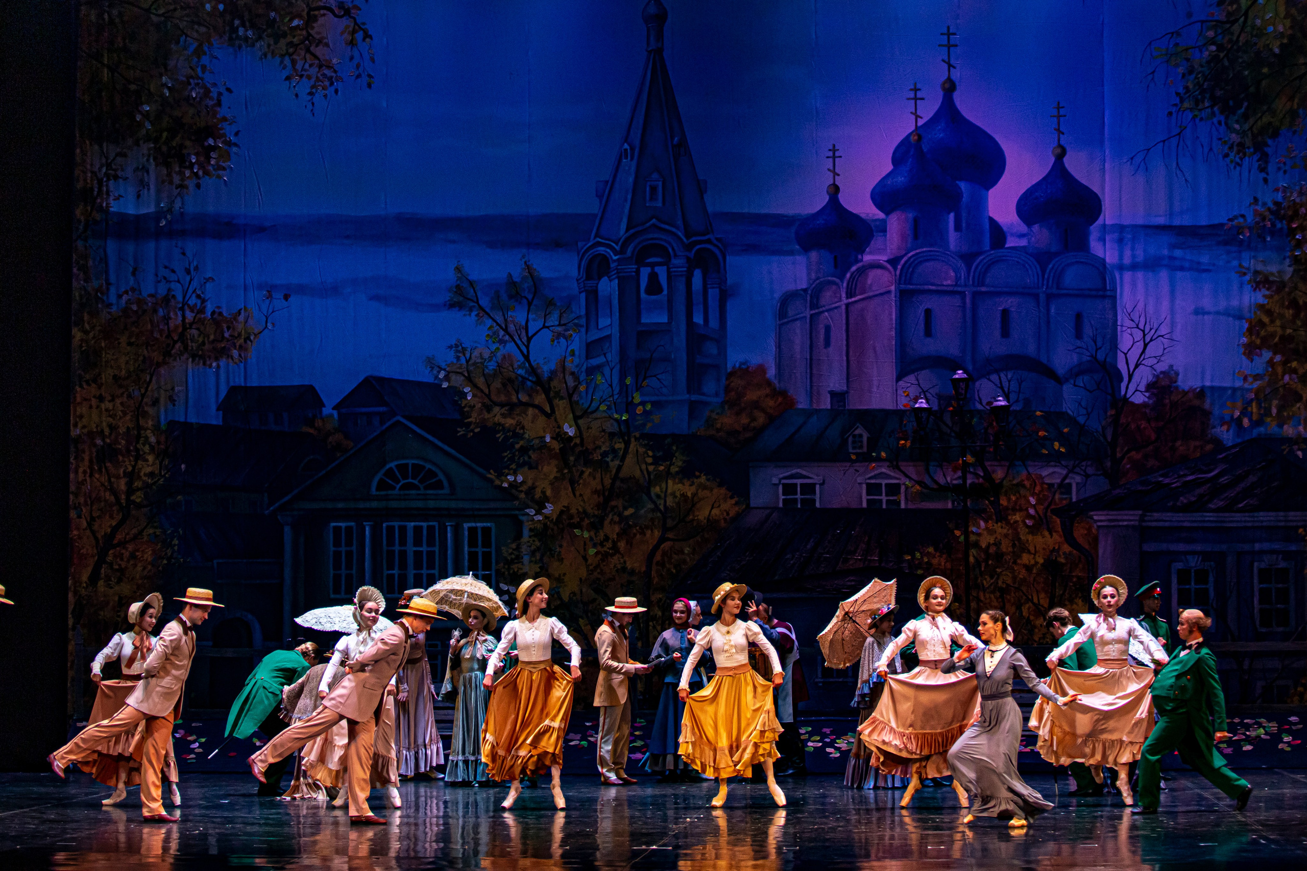 Анюта — спектакль — премьера на сцене Зимнего театра Марийского театра оперы и балета. Фотограф в Сочи Юрий Шептаев