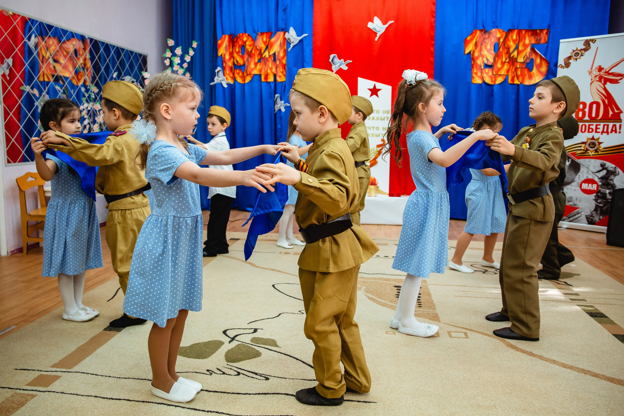 РЕПОРТАЖНАЯ детская. Фотограф крещений, семейный фотограф Приходько Ксения