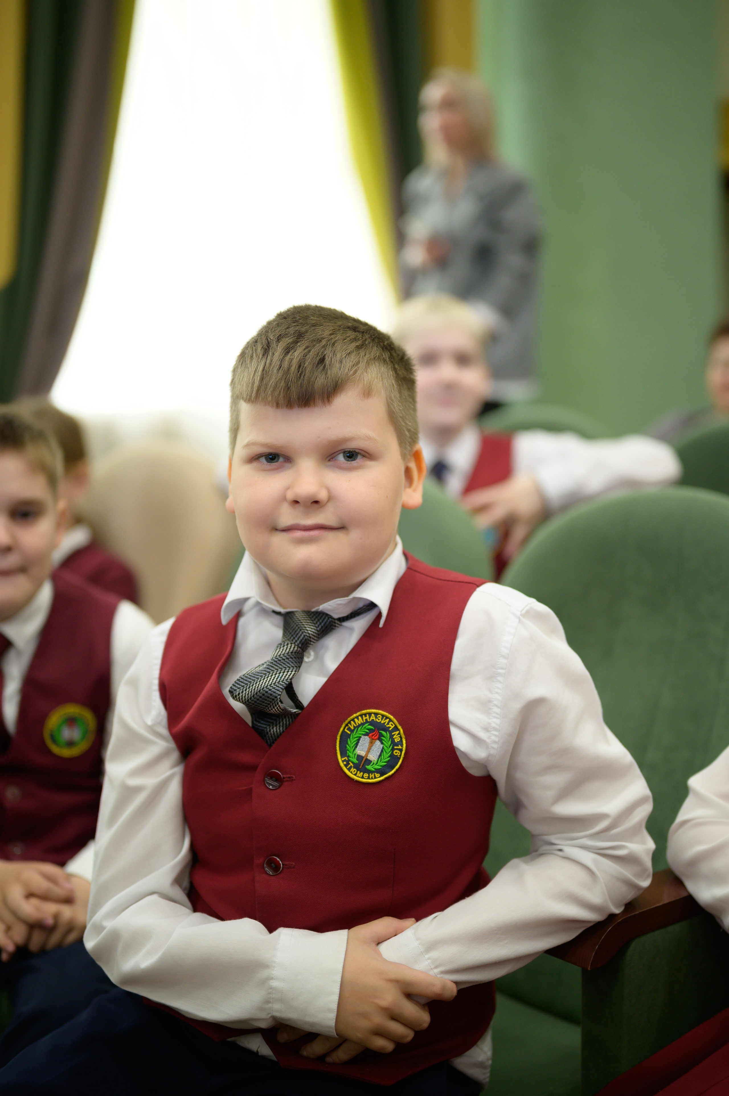 Выпускной 4Б гимназия № 16. Фотограф новорожденных, семейный детский в Тюмени Татьяна Морозова