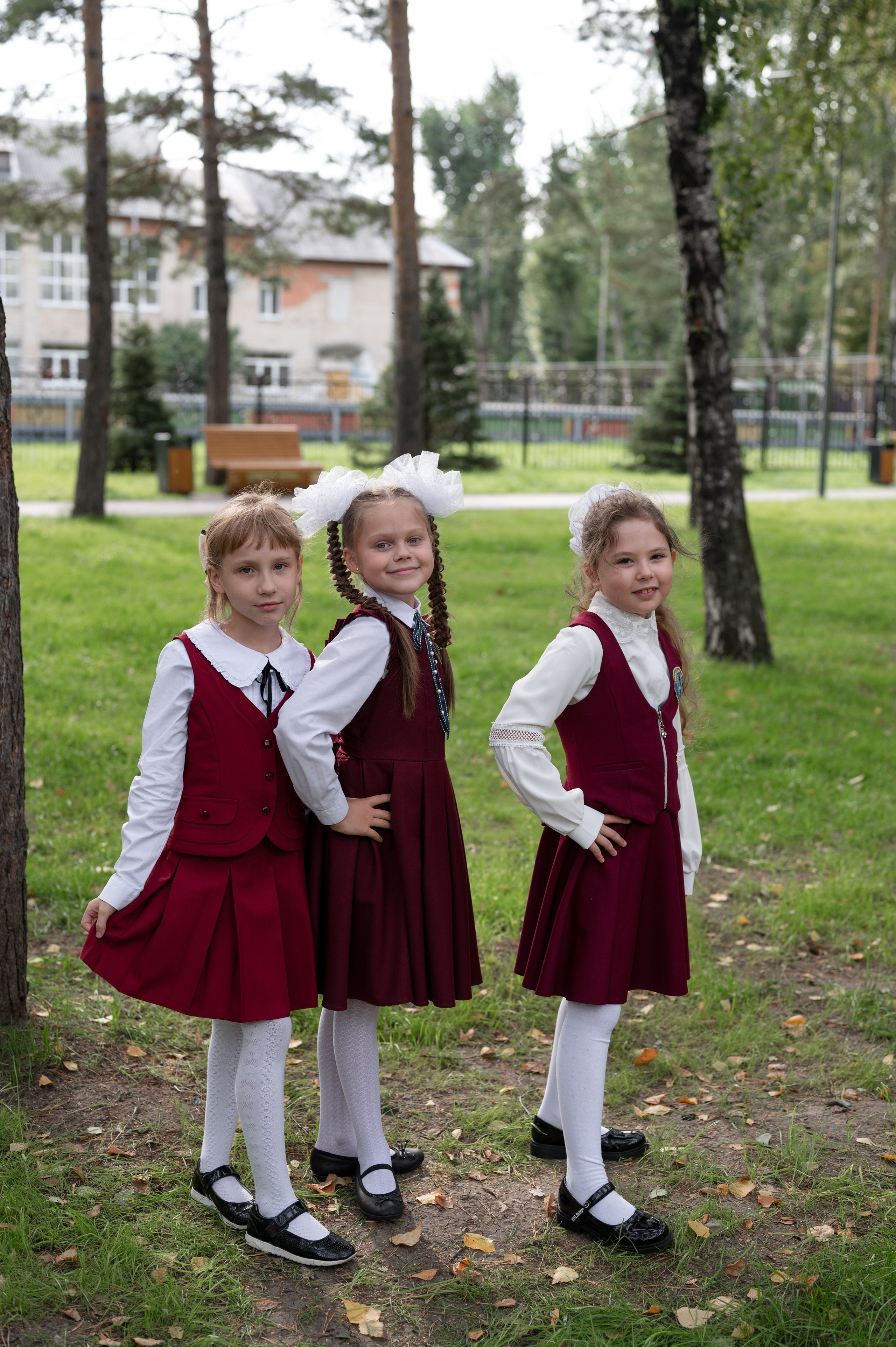 1 сентября 16 гимназия 2 класс (линейка + в классе+ на улице). Фотограф новорожденных, семейный детский в Тюмени Татьяна Морозова