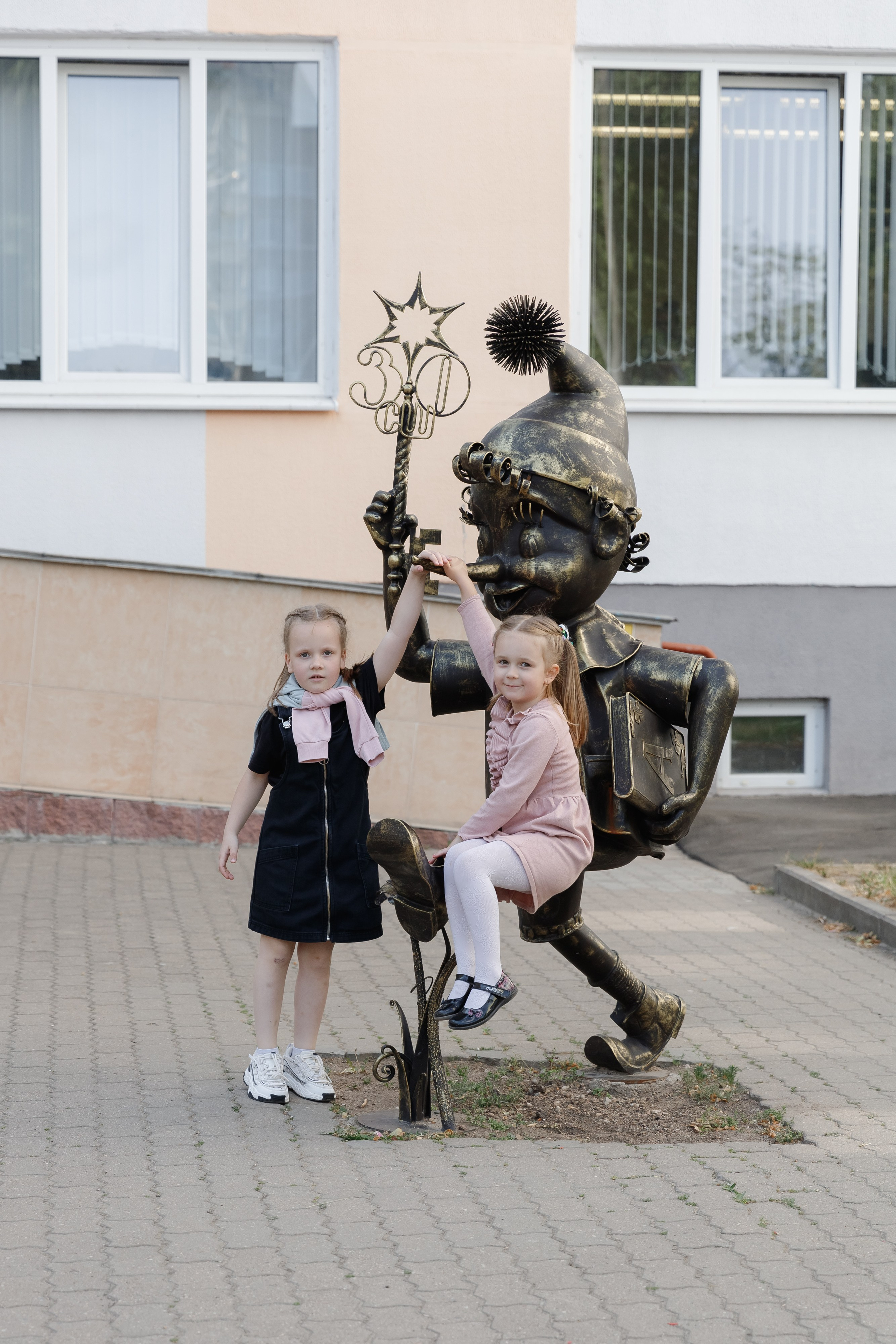 Школьный выпускной 2023 год в Минске. Свадебный фотограф в Минске/Беларуси Сергей Спиридонов