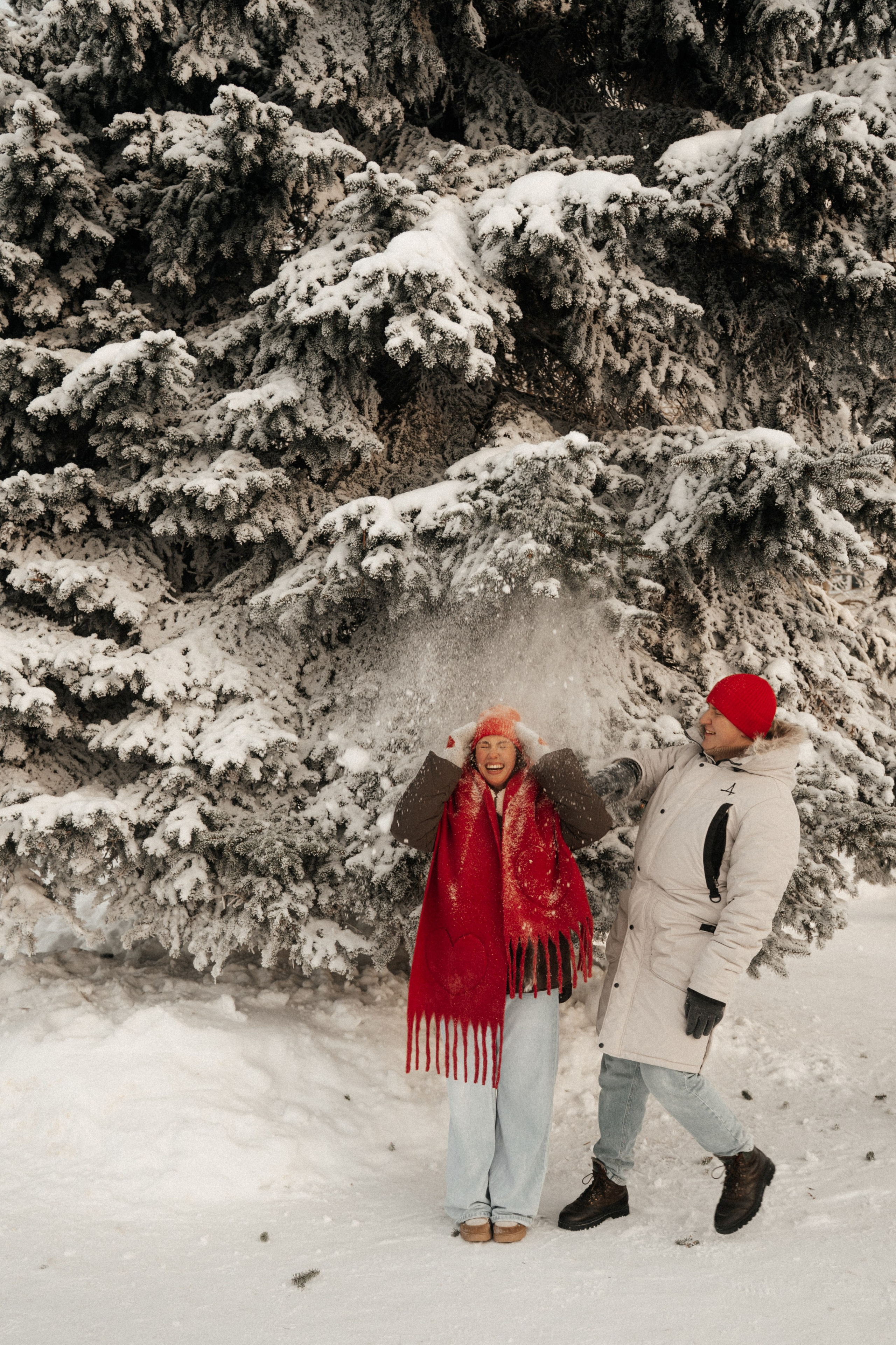 [our pulses aligned…]. Фотограф в Архангельске