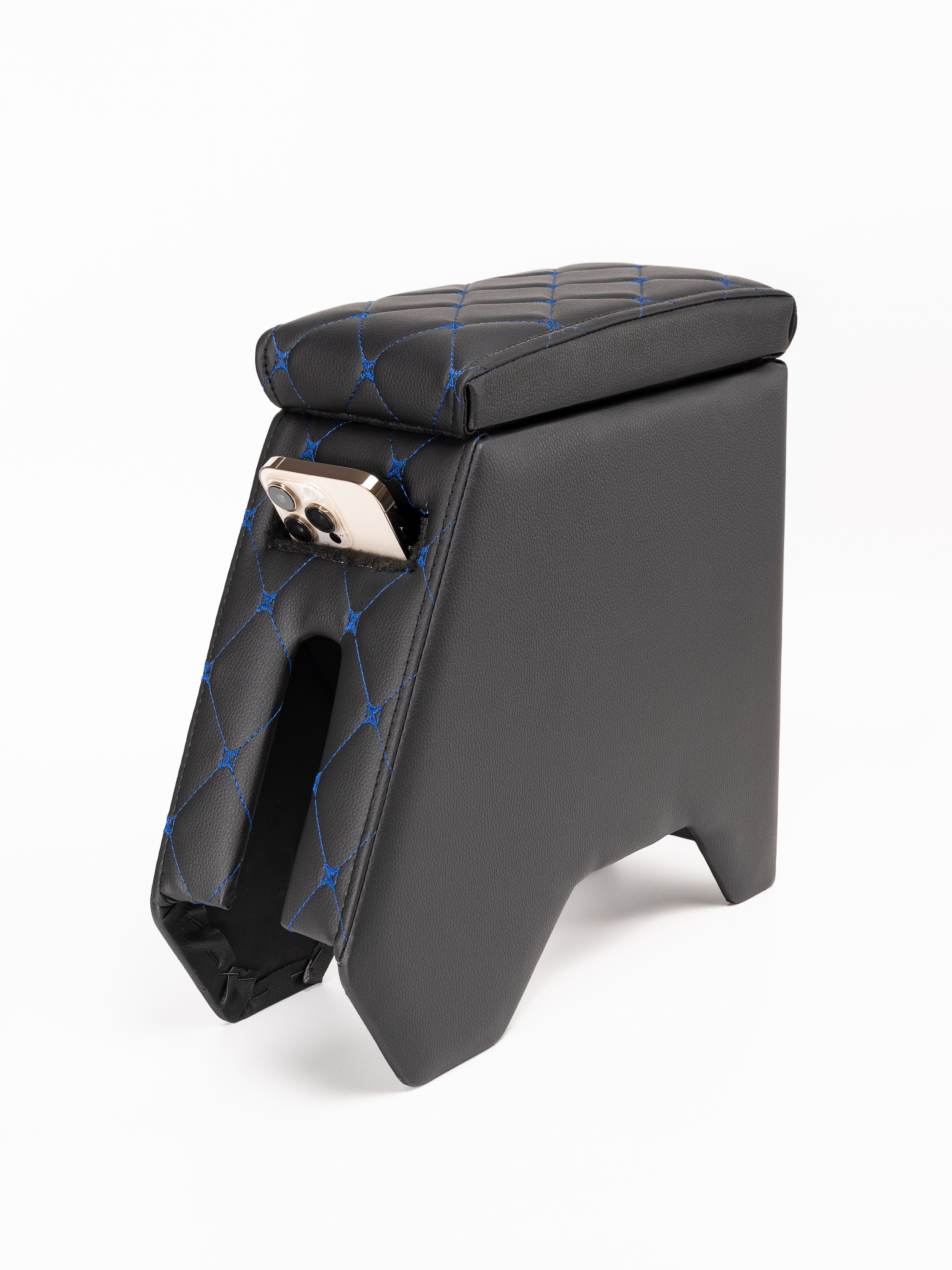 Автоподлокотники предметка стёганые серия 3. Предметный фотограф, фото для маркетплейсов Пятигорск, КМВ