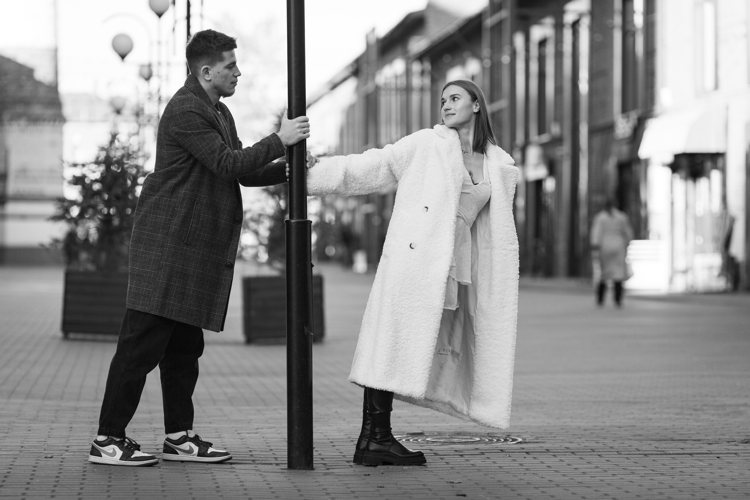 В+Л ЧБ. Фотохудожник Артём Парамонов