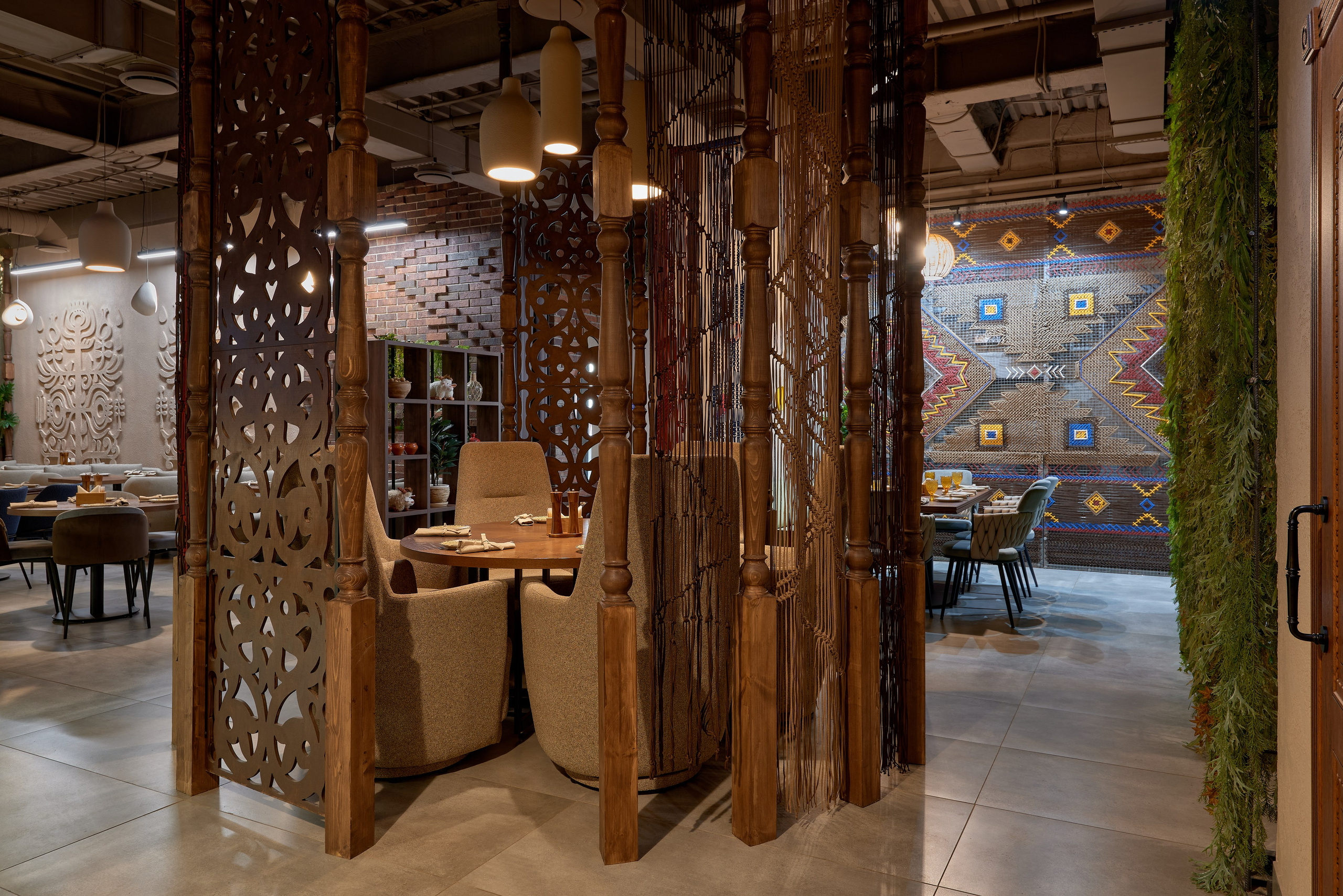 Ресторан Любимый грузинский, Магнитогорск. Абросимов Лев интерьерный и архитектурный фотограф