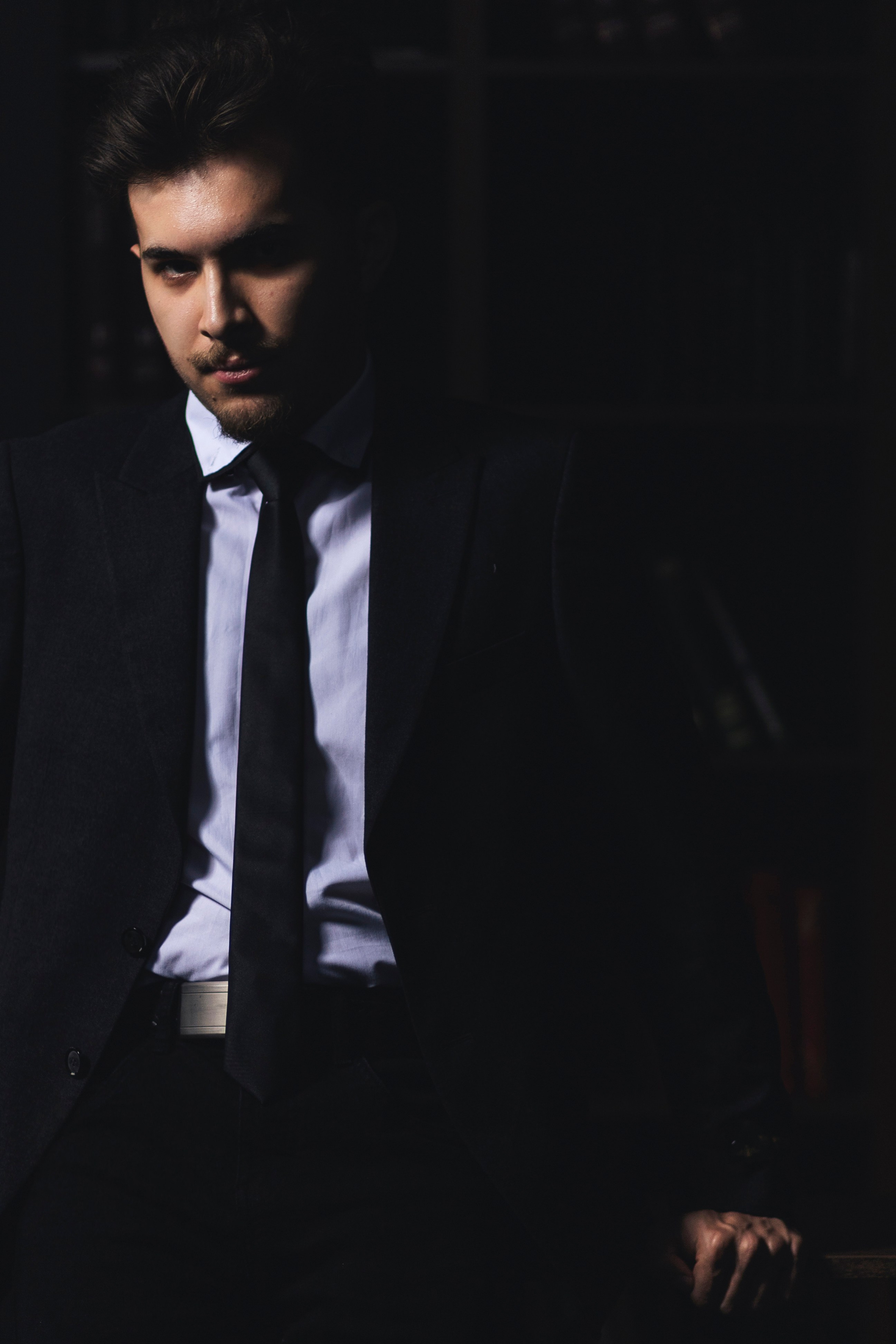 Мужской портрет в студии. Фотограф Каримов Виктор