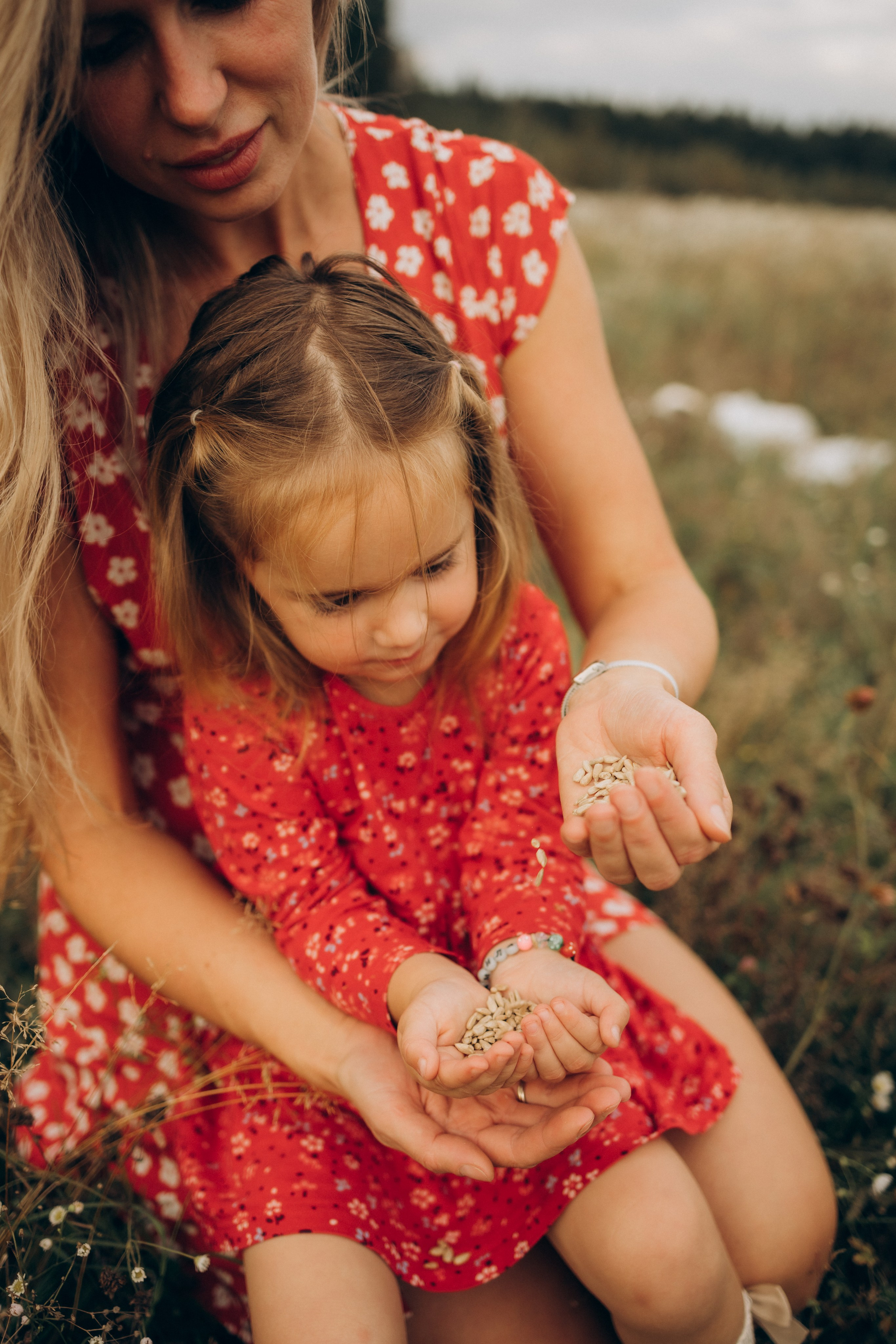 Мама и дочка (5.09.2025) г. Жуков (Калужская обл.). Надежда Стар семейный и церковный фотограф в Жукове и Калужской области