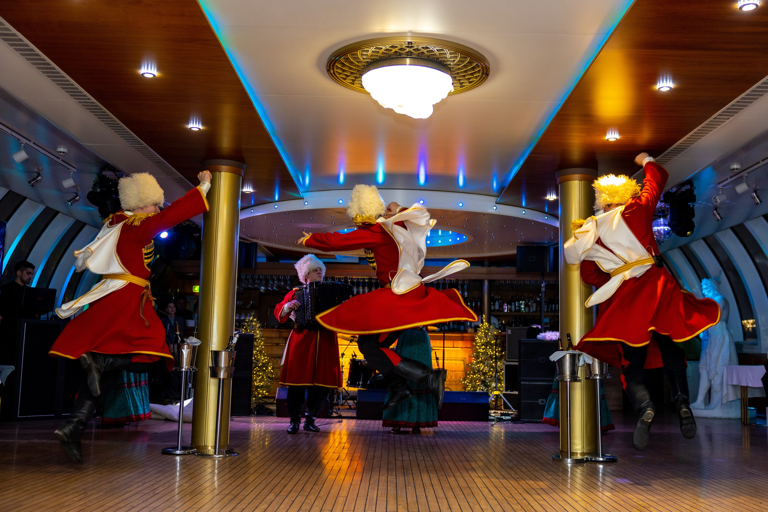 Корпоратив на теплоходе. Дарья Бухреева — фотограф, видеограф и фототерапевт. Москва и мир