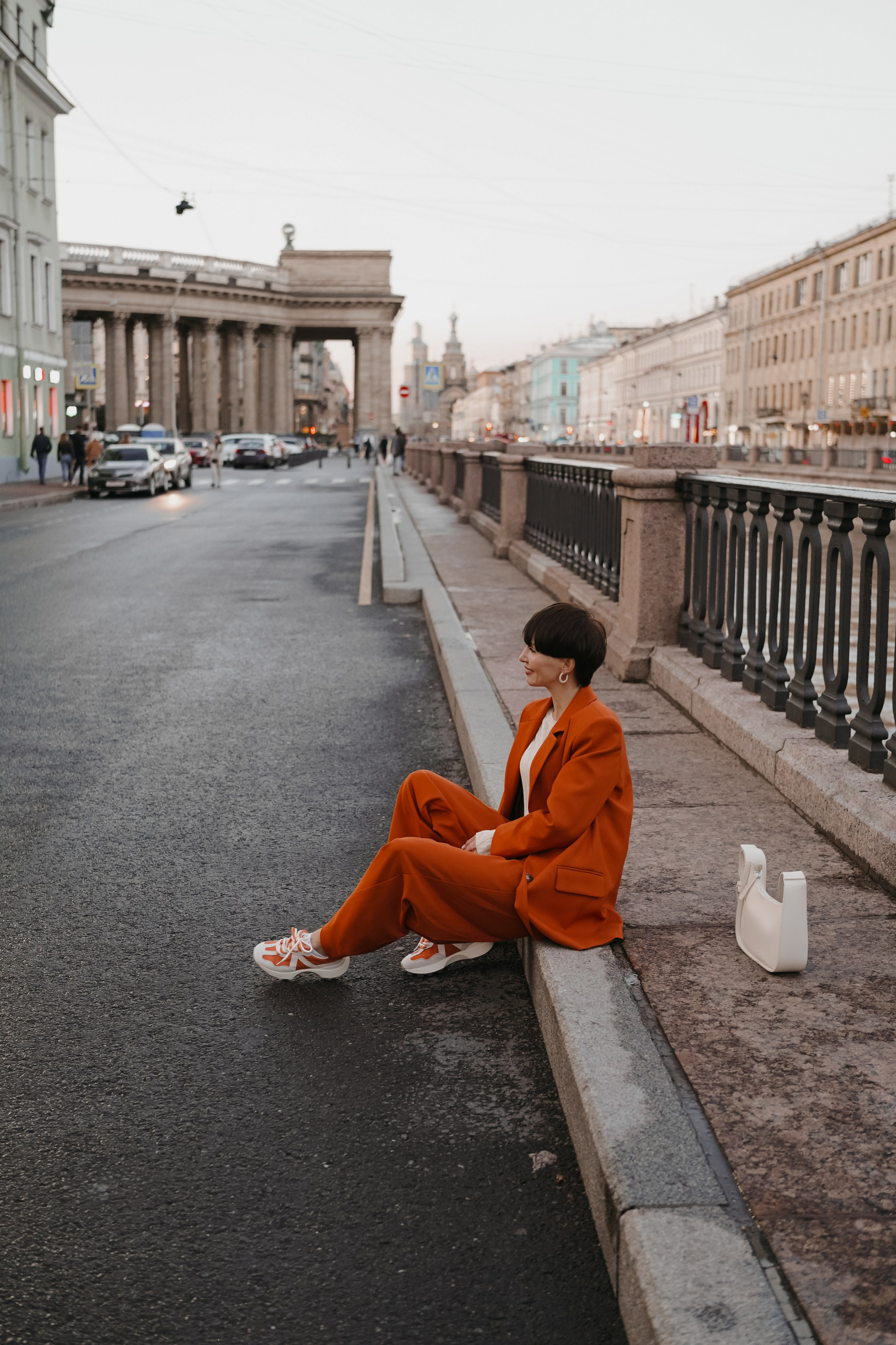 Индивидуальная фотосессия на улице (уличная). Фото и видео съемка