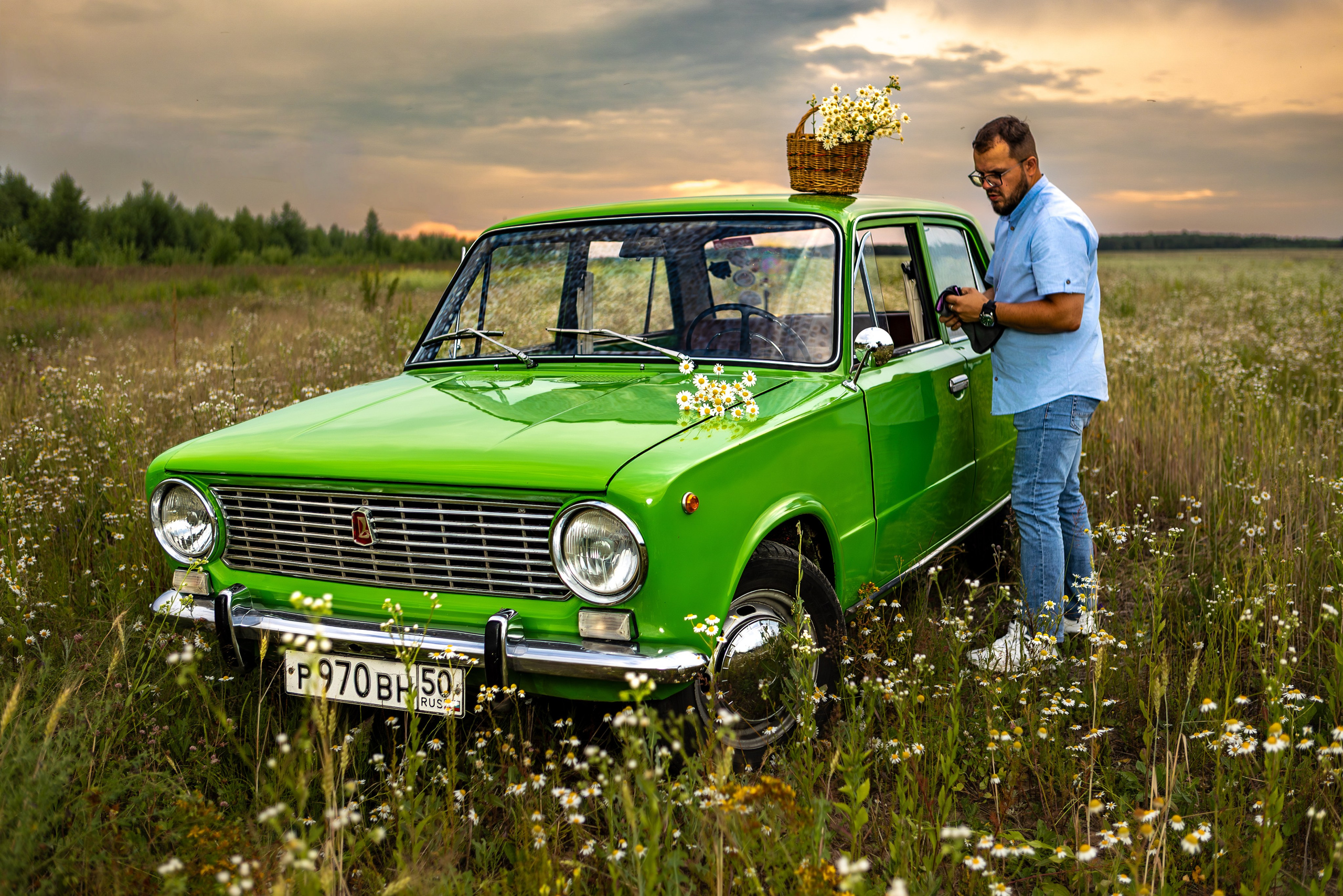 Soviet Love Story Михаил и Евгения. Reportage, studio, wedding, motorsport, commercial, photo shoot: Photographers Nikolai and Elena DvoTar