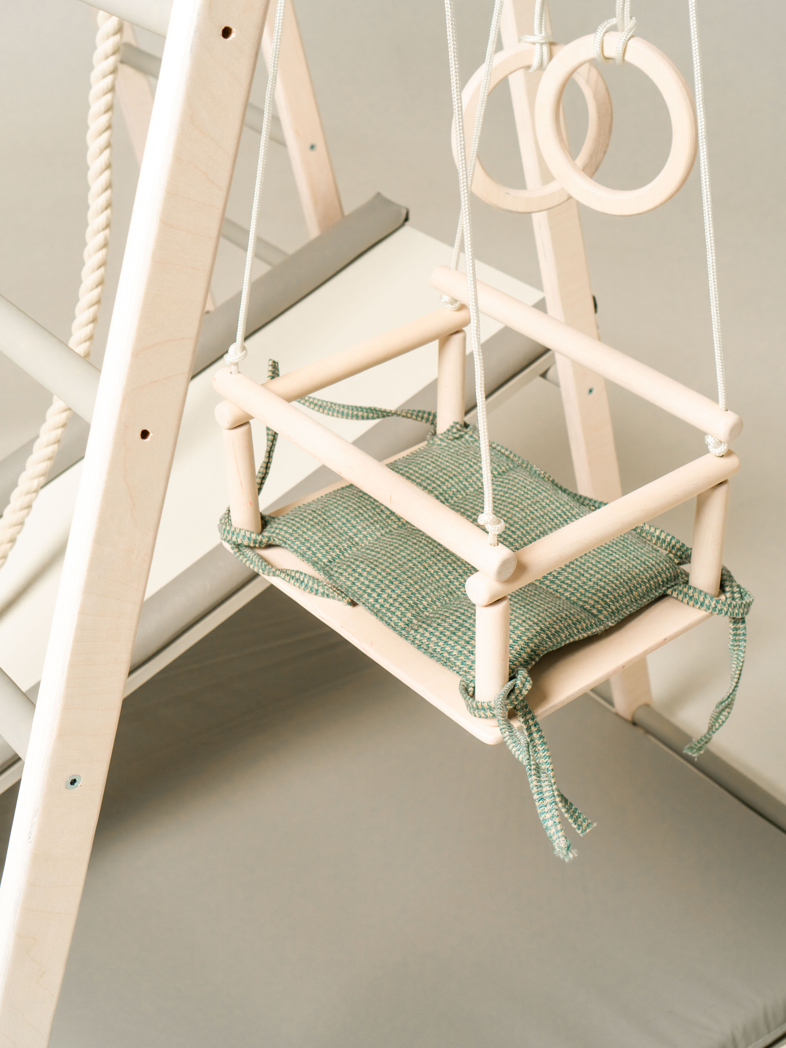 Производитель детских комплексов TROPINKI ROSTA. Da nang Photographer Sergey Zelēnkin