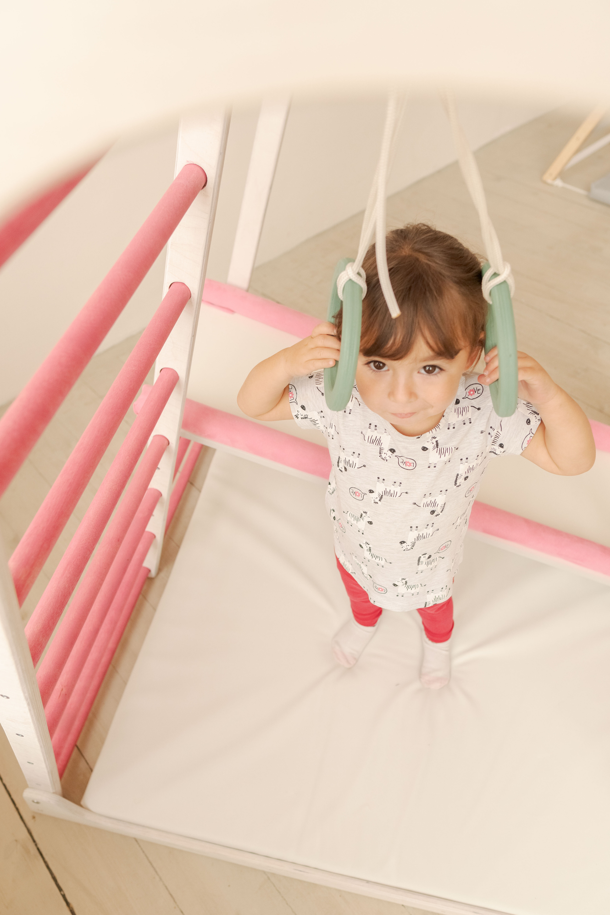 Производитель детских комплексов TROPINKI ROSTA. Da nang Photographer Sergey Zelēnkin