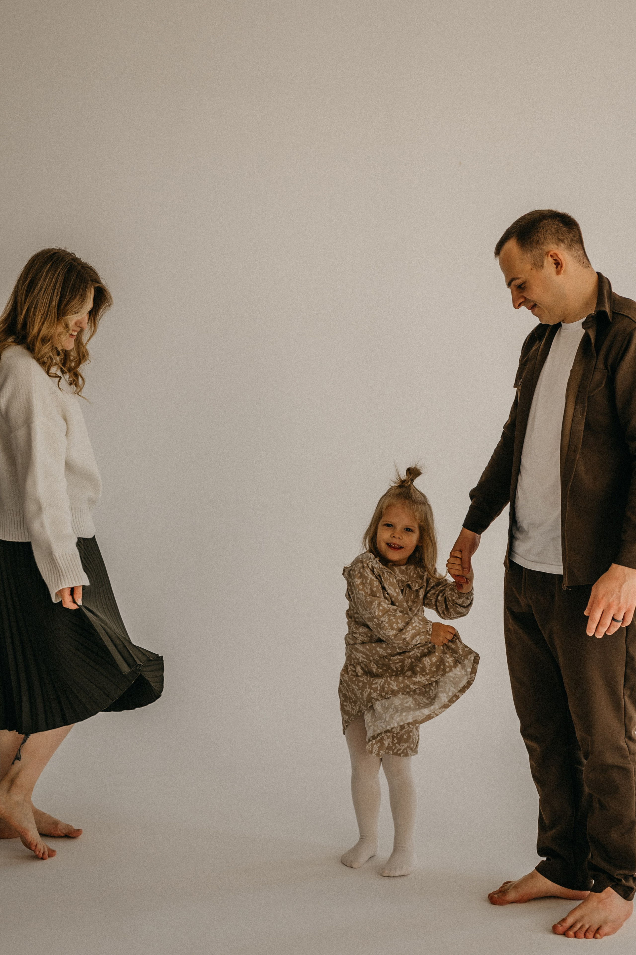 Евгения, Василиса и Михаил. Гаврилова Настя семейный фотограф lifestyle в Москве