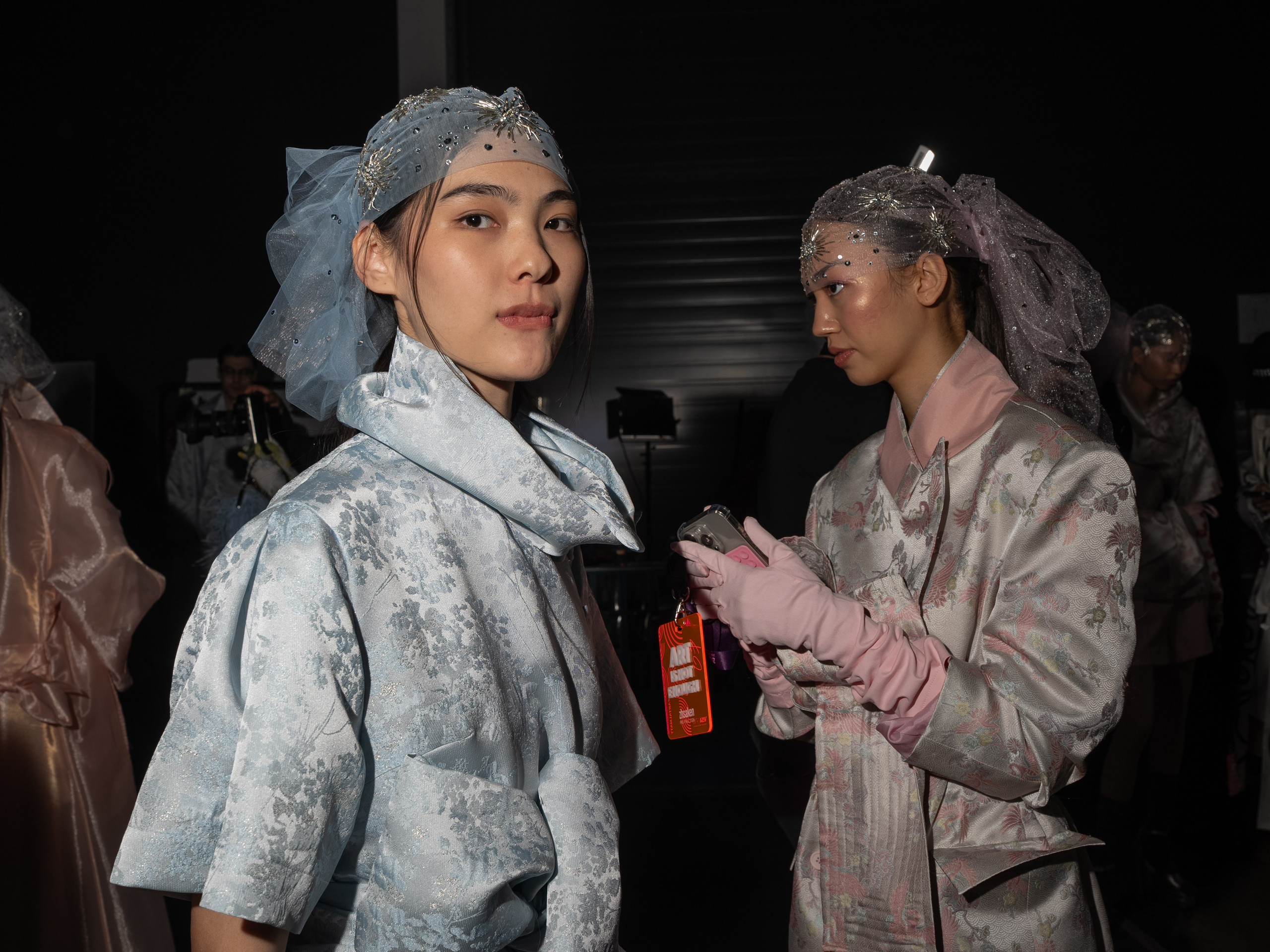 Visa Fashion week Almaty Backstage Day 3. Сайт Алматинского НЮ АРТ, будуар и фэшн фотографа Дениса Карпенко
