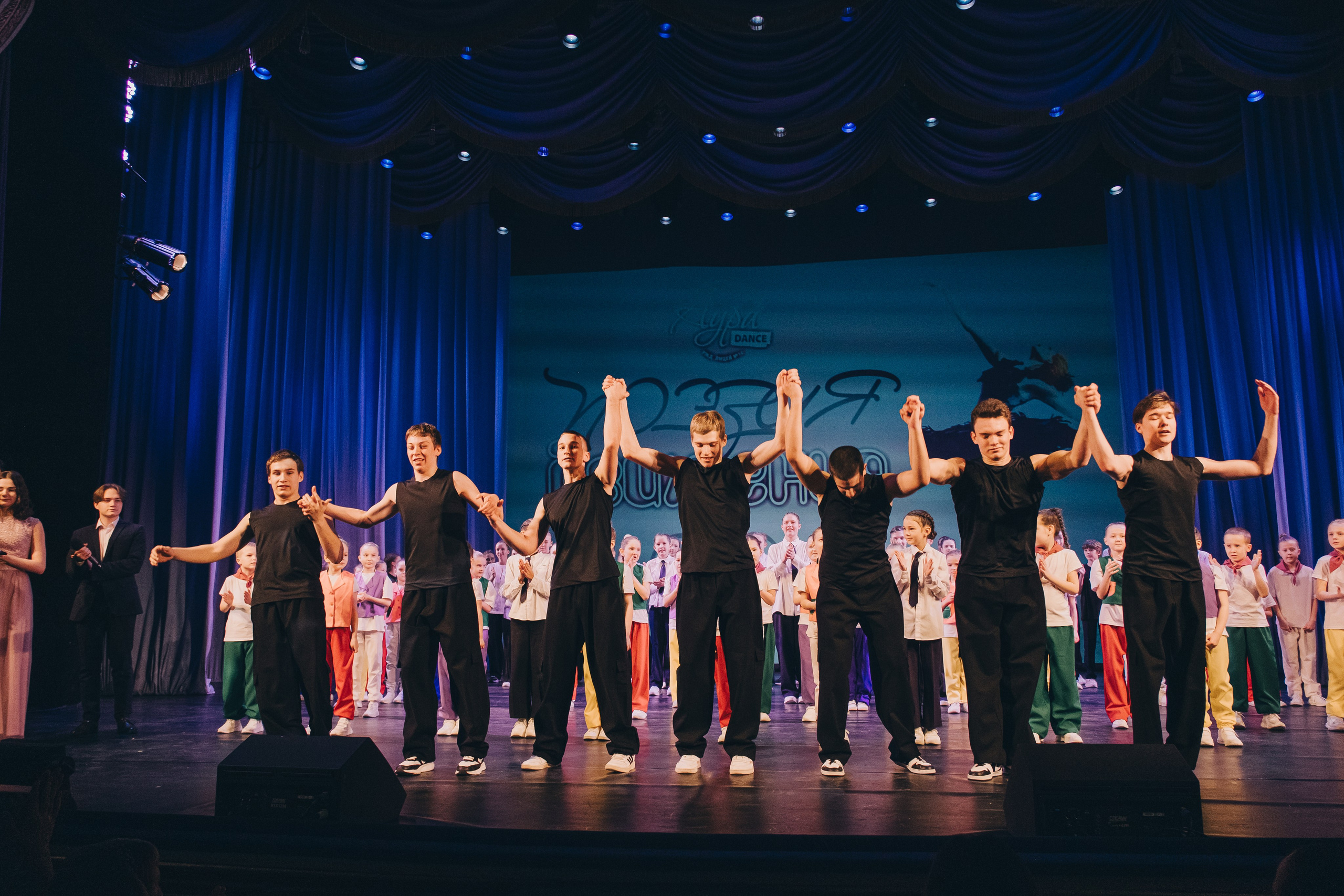 Танцевальный концерт. Фотограф в Иркутске Анна Мирошникова