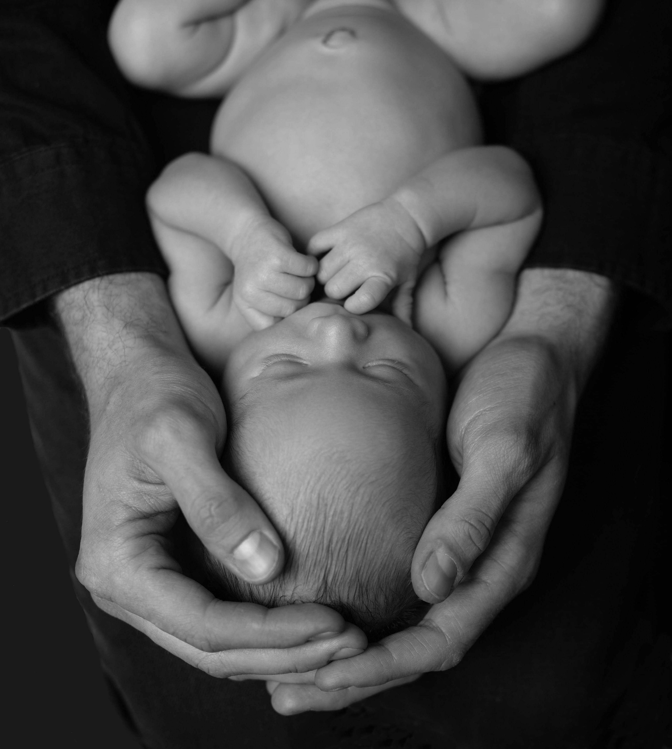 Newborn Алматы, фотосессия новорожденных и младенцев с родителями. Фотостудия Алматы. Семейная и детская фотостудия Family studio.Фотограф Алматы