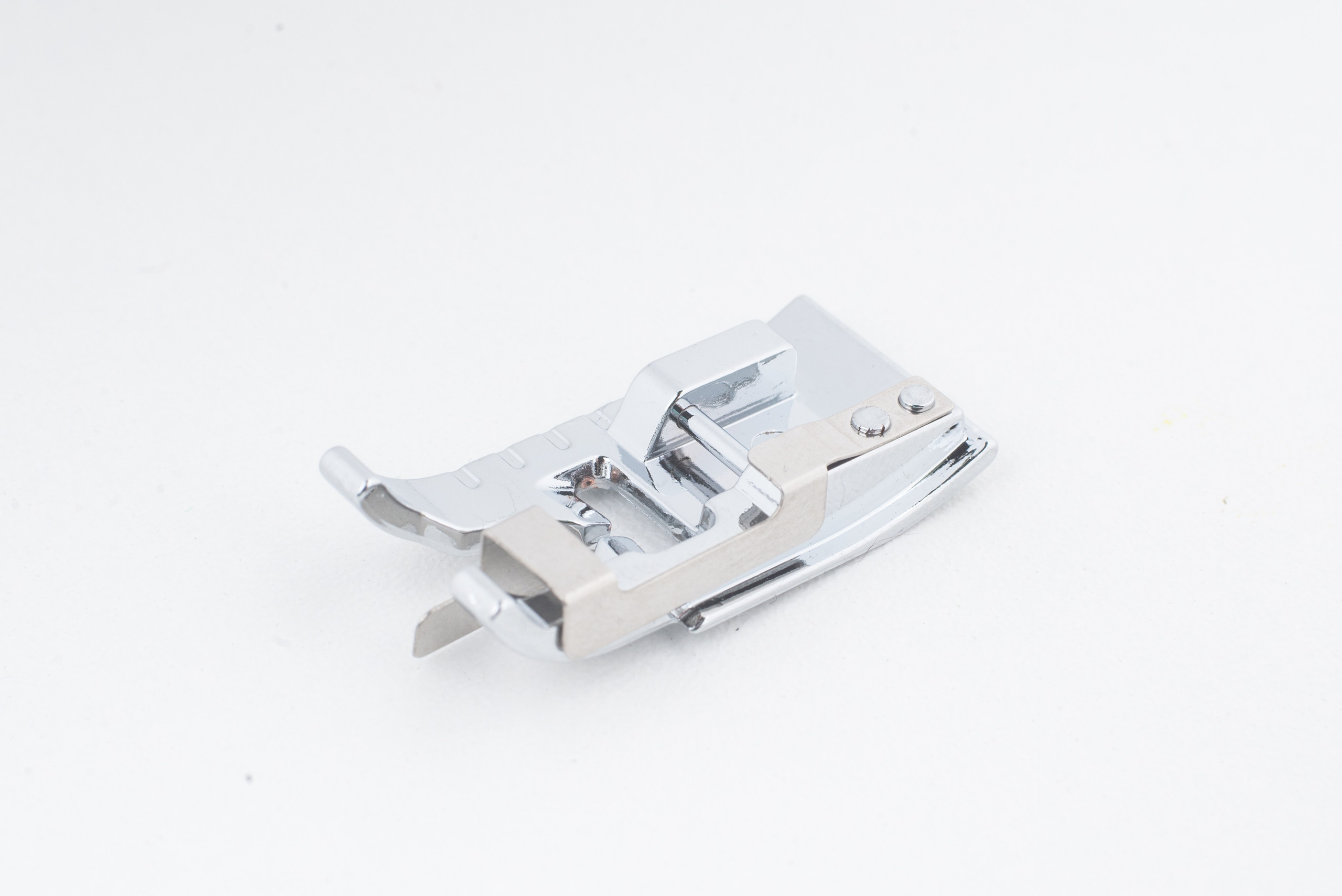 Лапки для швейных машин киров