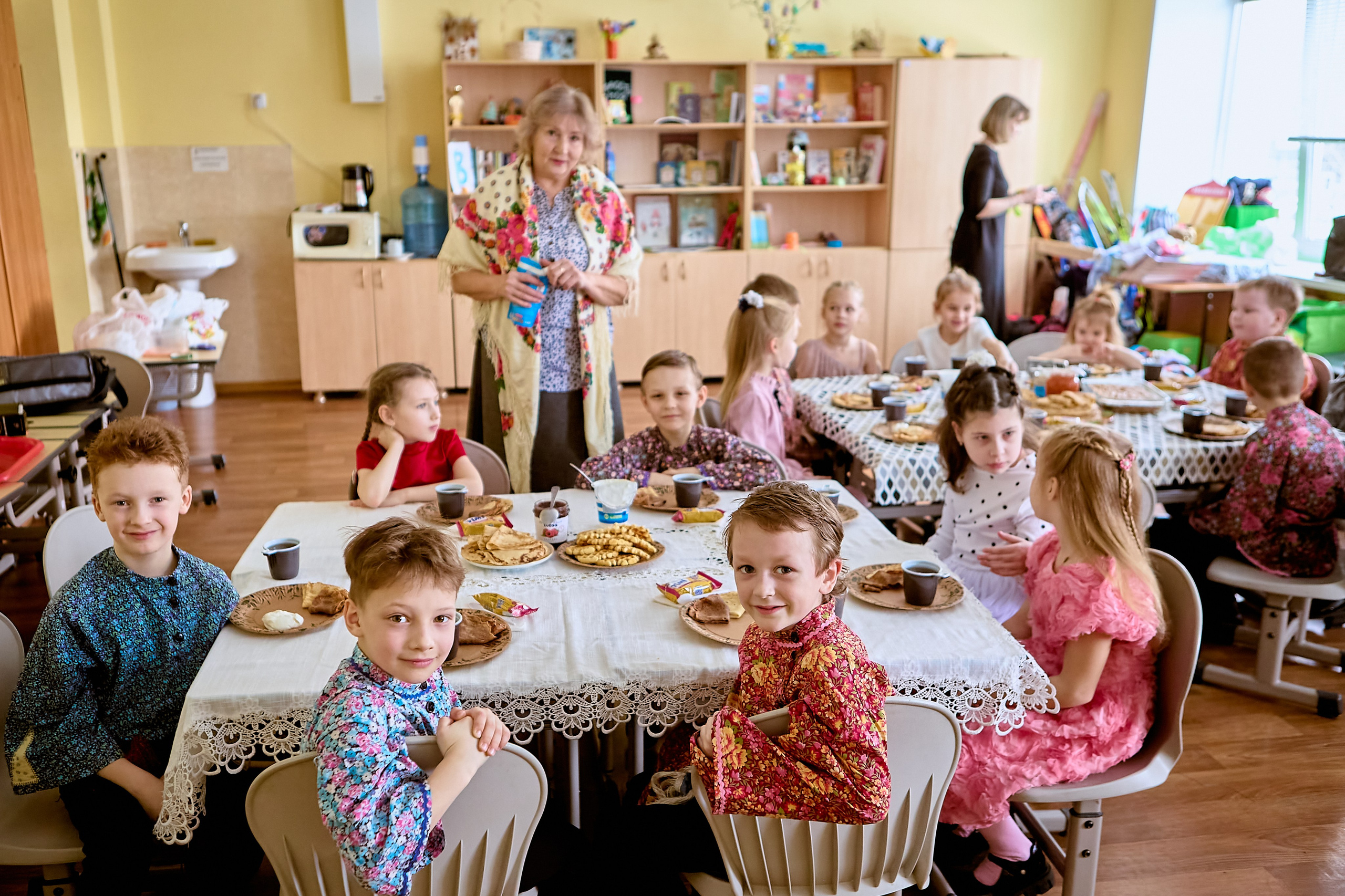 ШИРОКАЯ МАСЛЕНИЦА фотографии с праздника 1 А класса