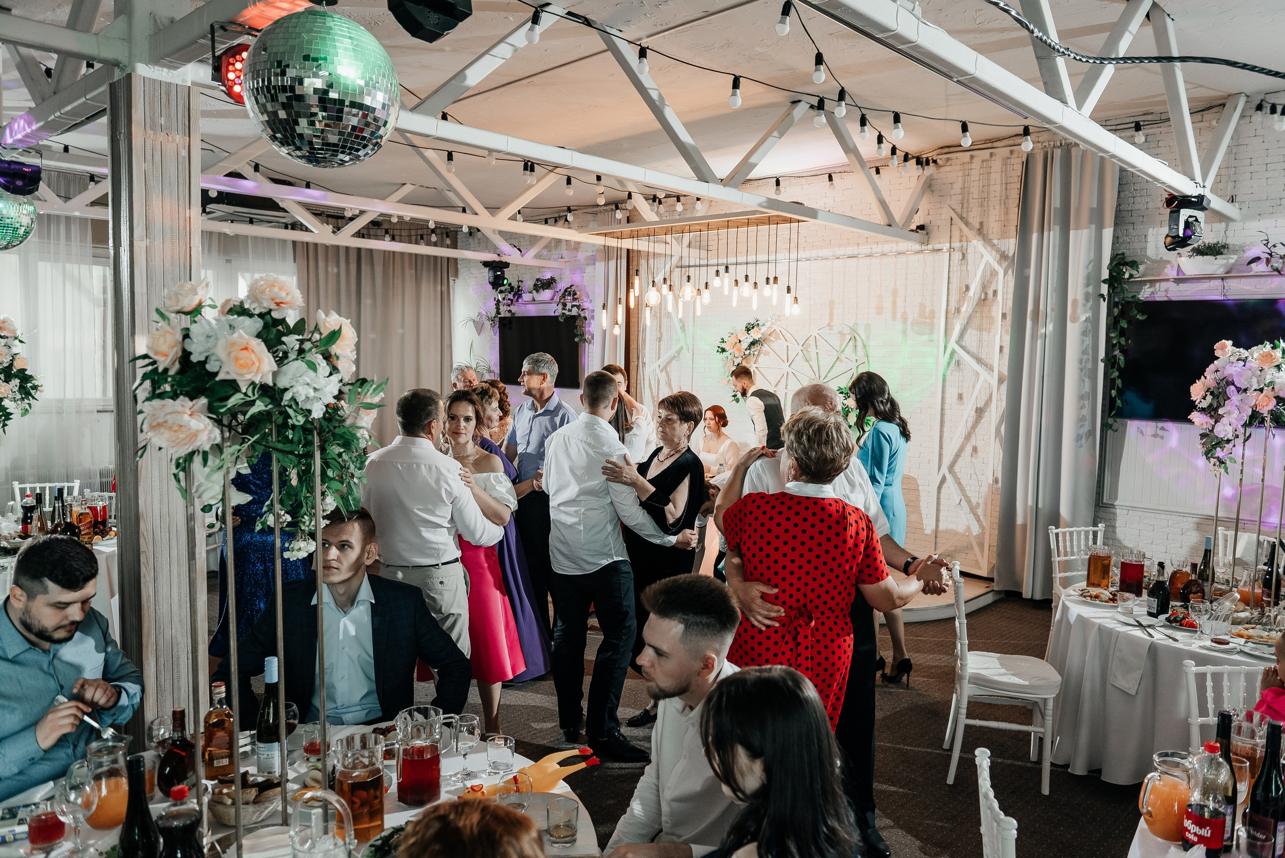 Свадебный фотограф в Екатеринбурге. Свадебная фотосъемка. Свадебный фотограф в Екатеринбурге