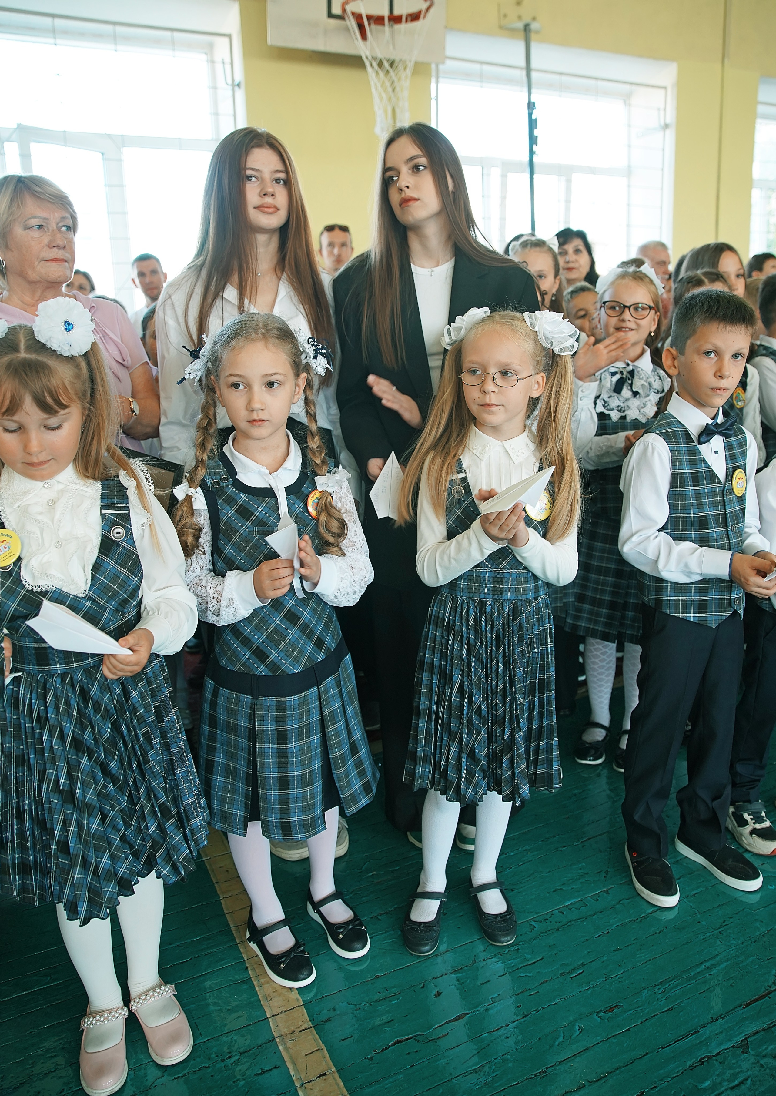 Первый класс линейка, в классе, портреты. Семейный и детский фотограф в Нижнем Новгороде