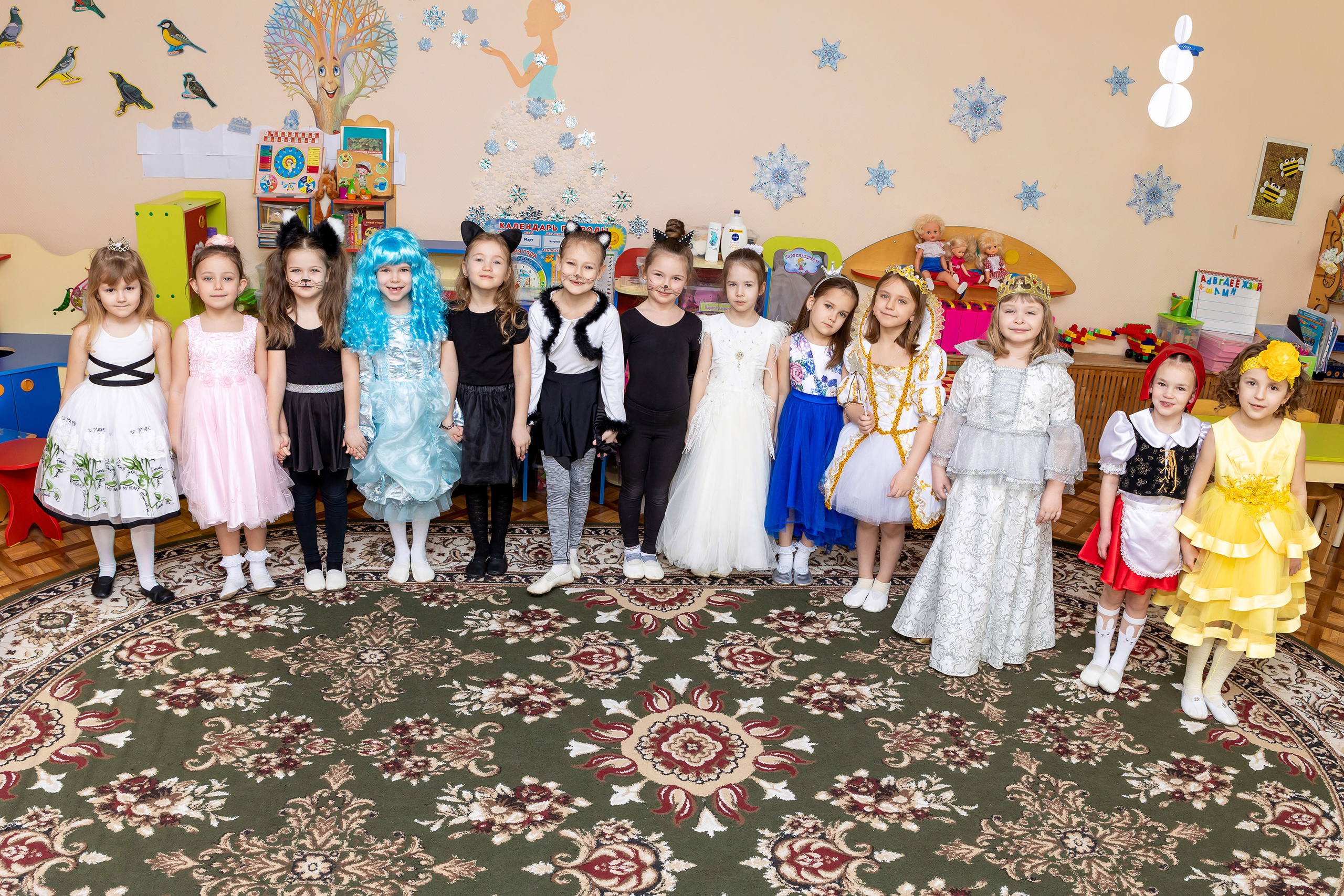 Групповые фотографии, фото с лучшим другом. Школьный и детсадовский фотограф Москва. Детский фотограф